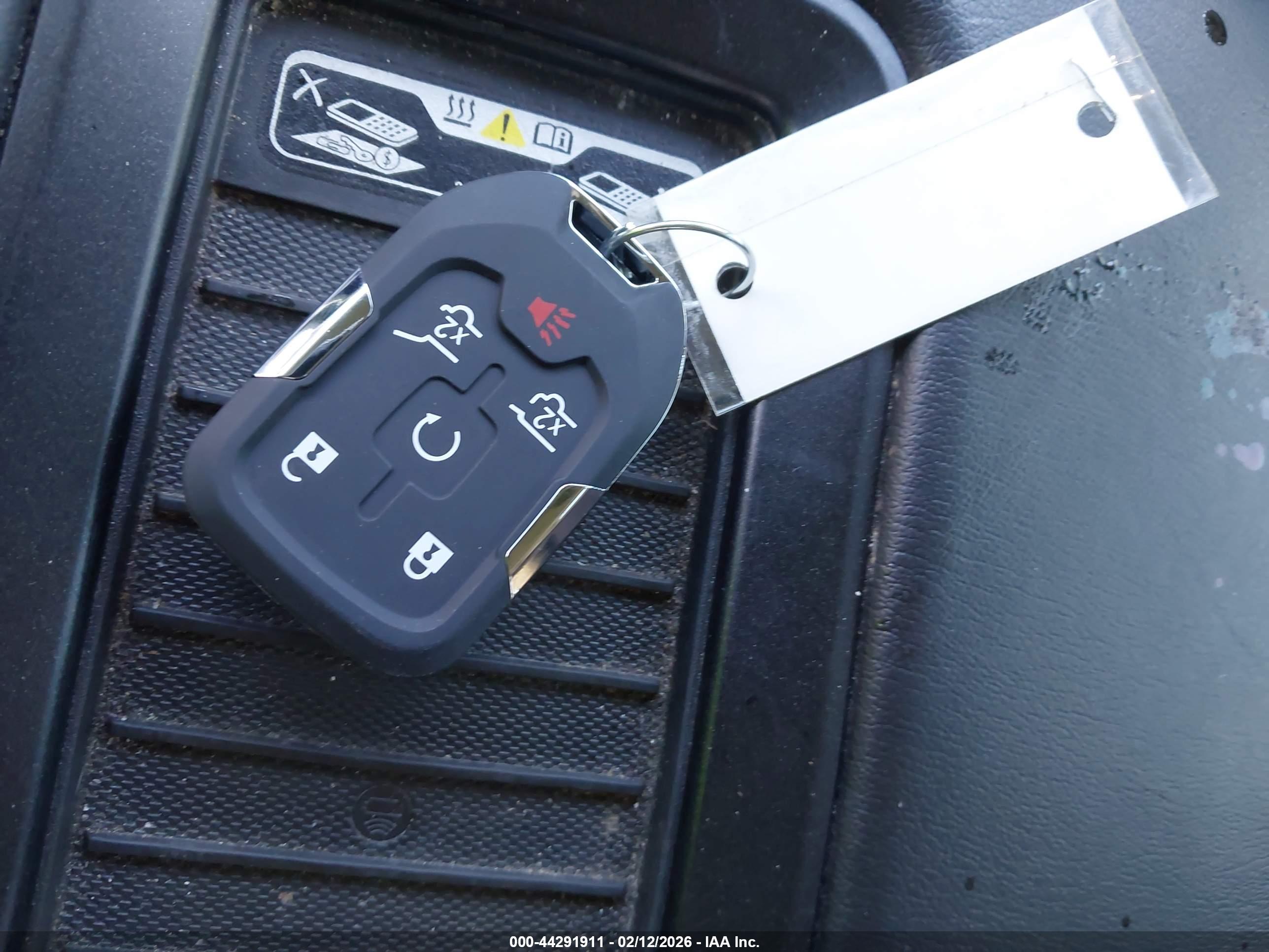 GMC YUKON image 11