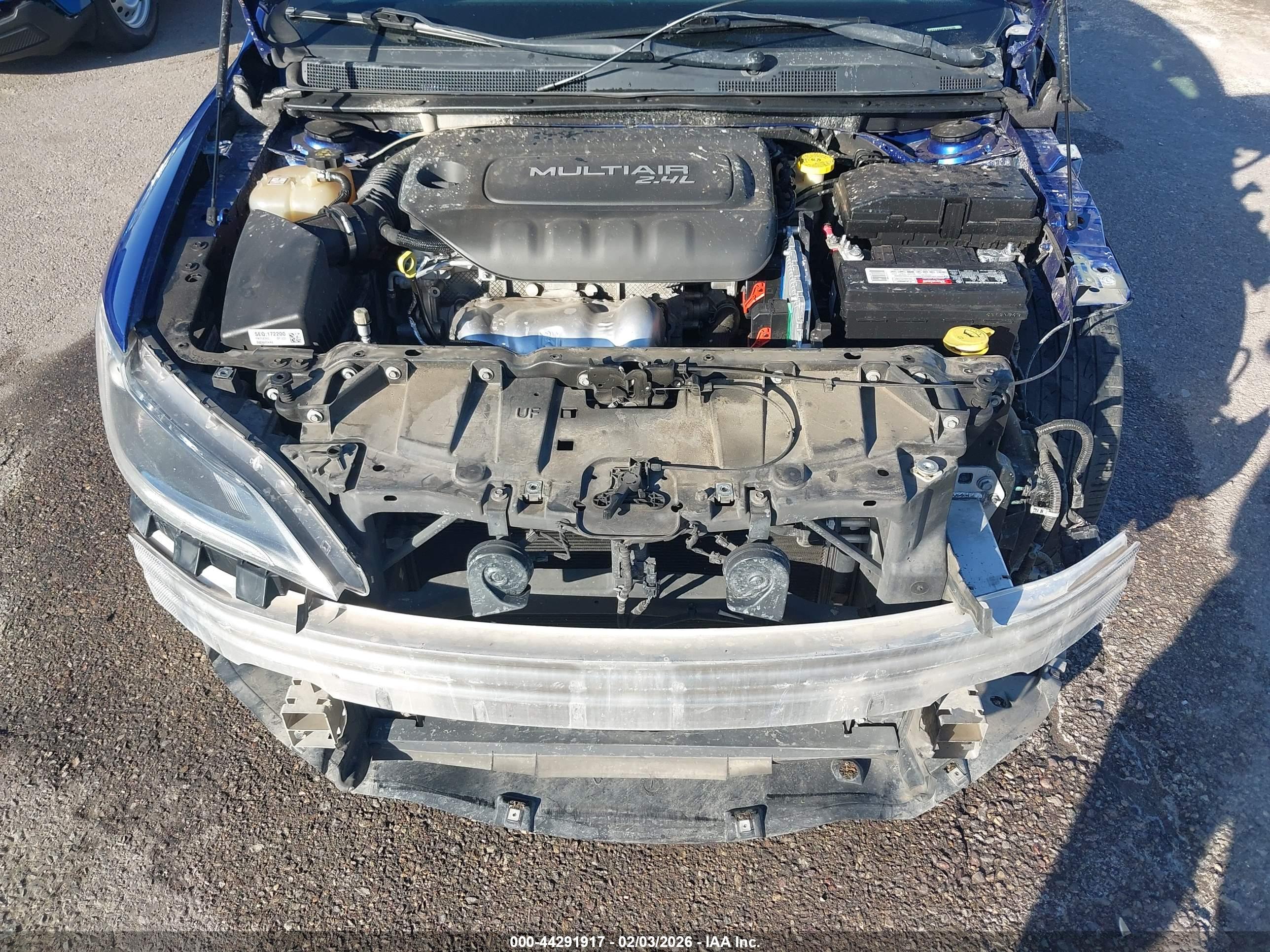 CHRYSLER 200 image 10