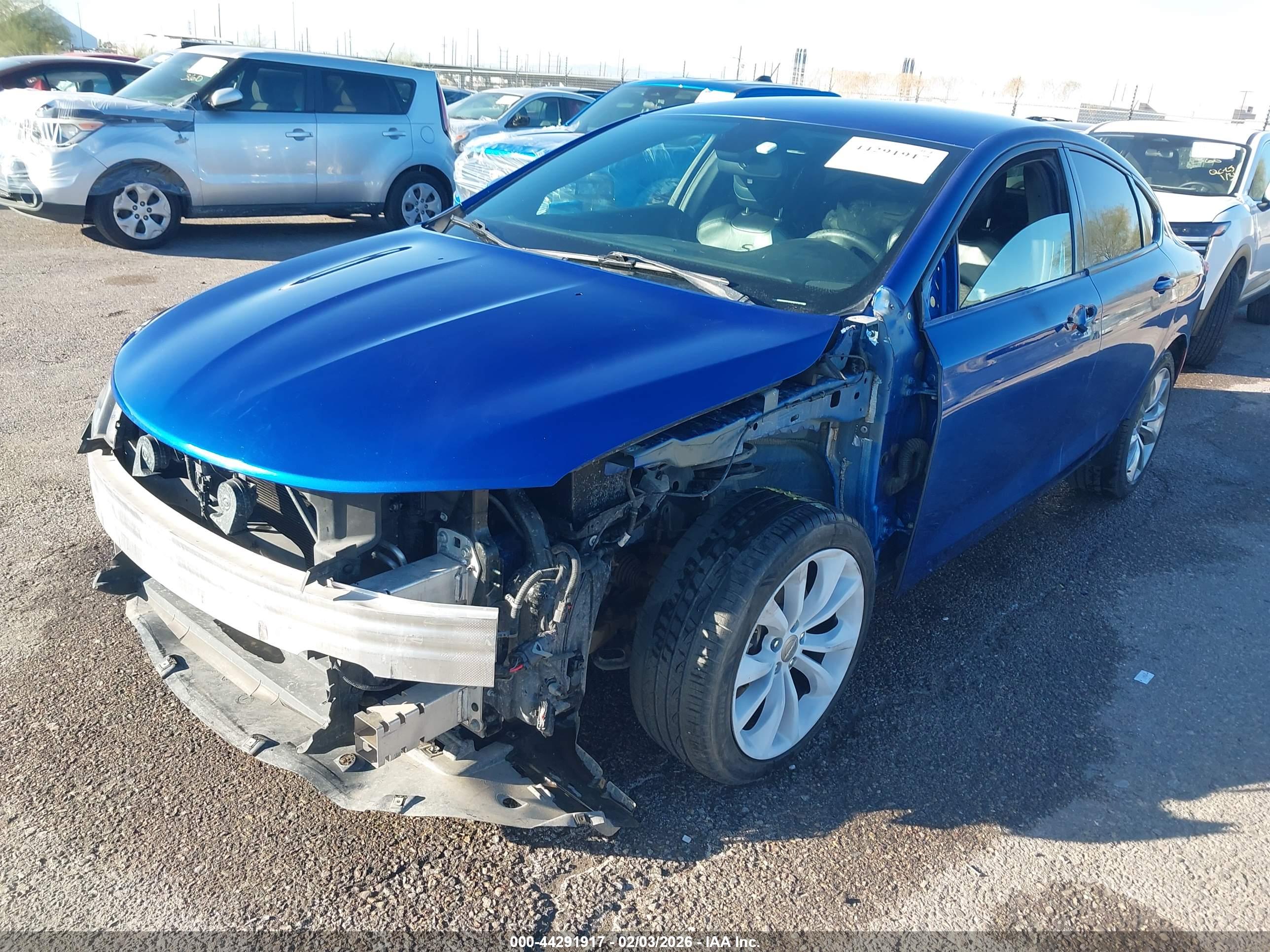 CHRYSLER 200 image 2