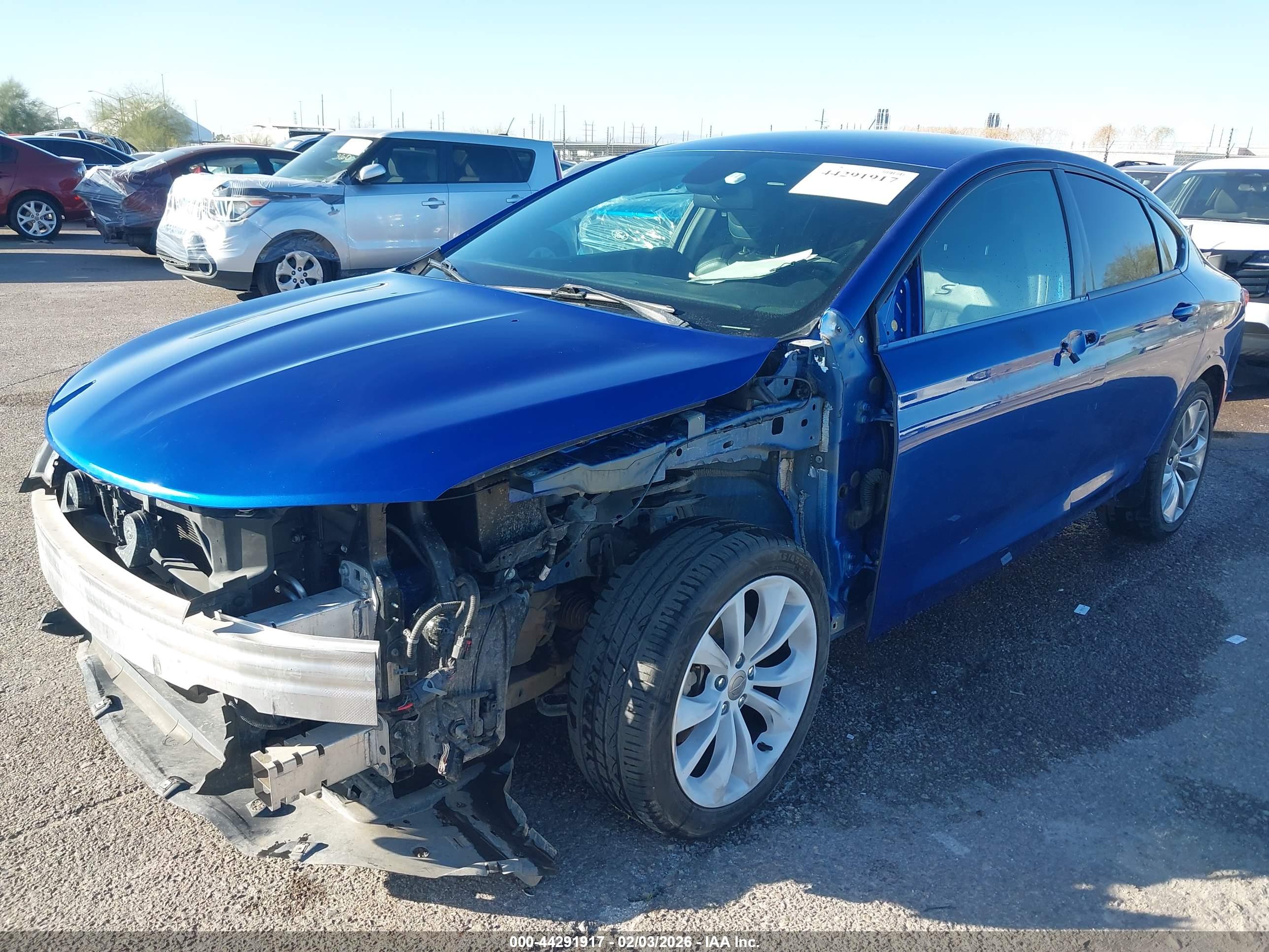 CHRYSLER 200 image 6