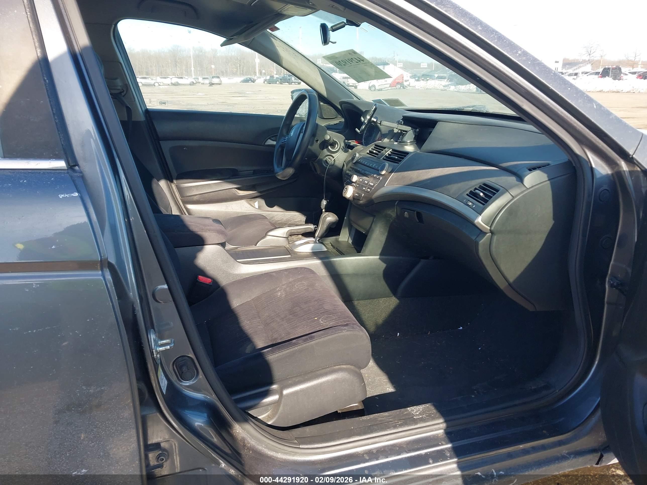 HONDA ACCORD image 5
