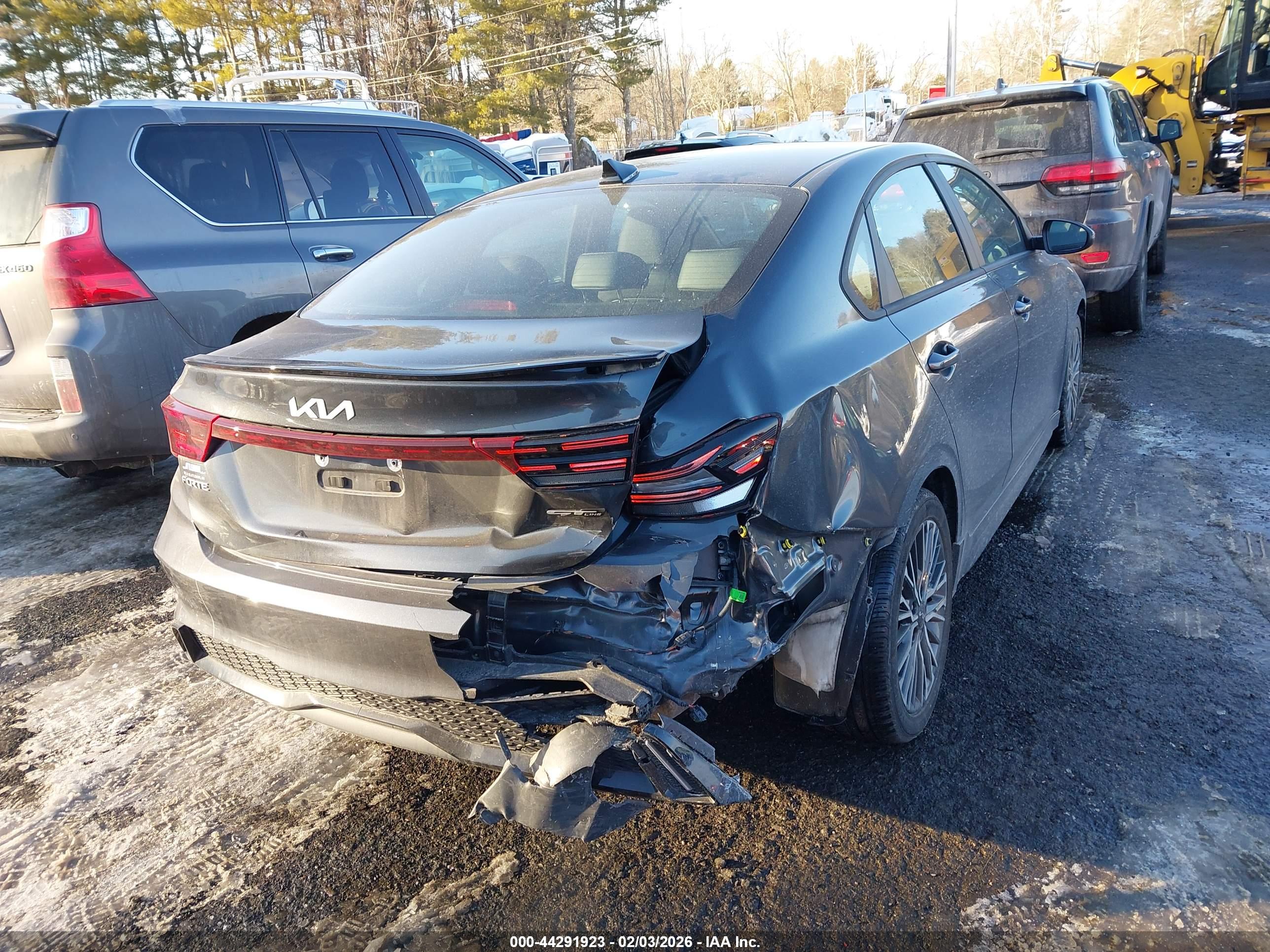 KIA FORTE image 4