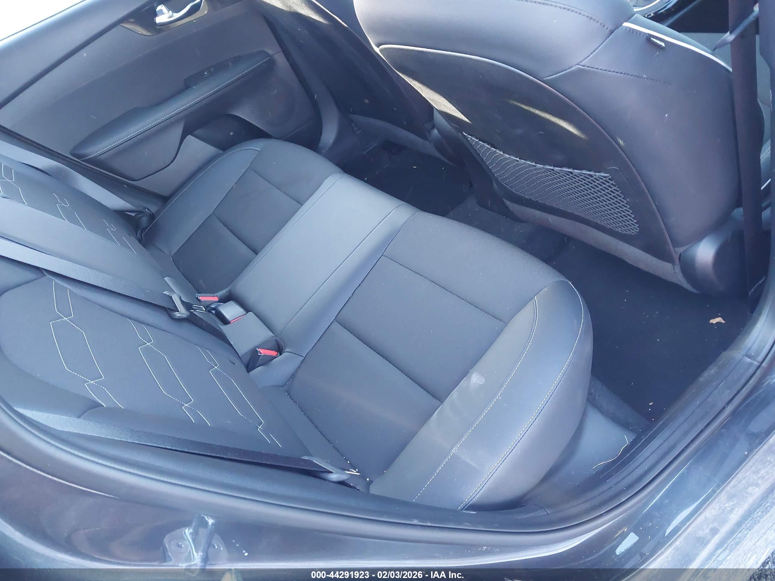 KIA FORTE image 8