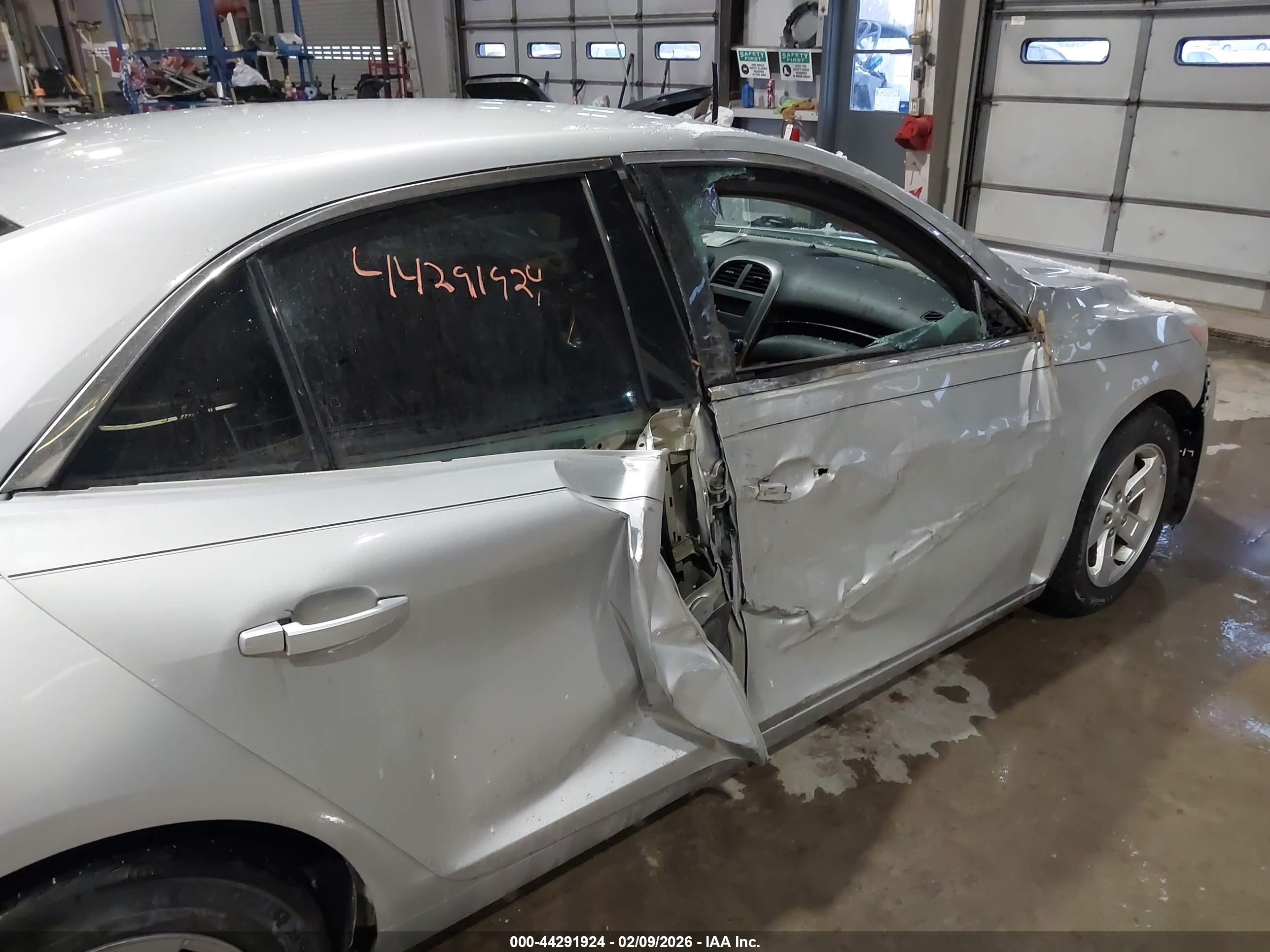CHEVROLET MALIBU image 6