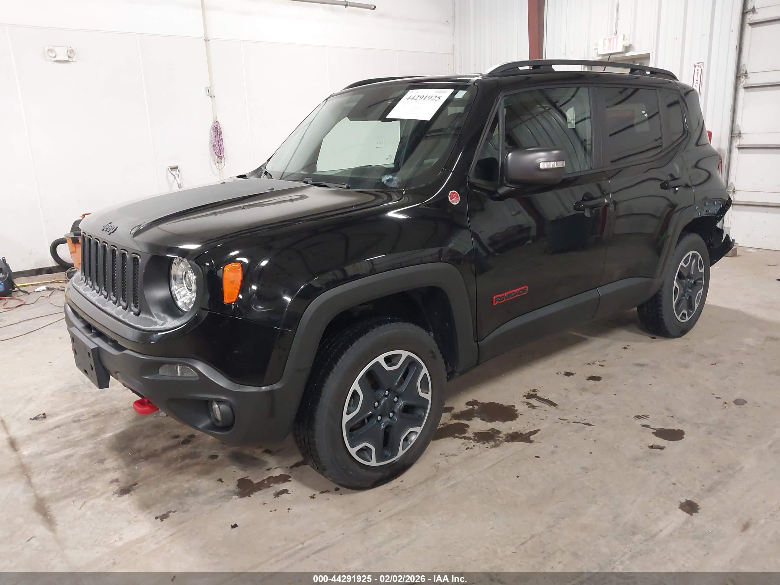 JEEP RENEGADE image 2