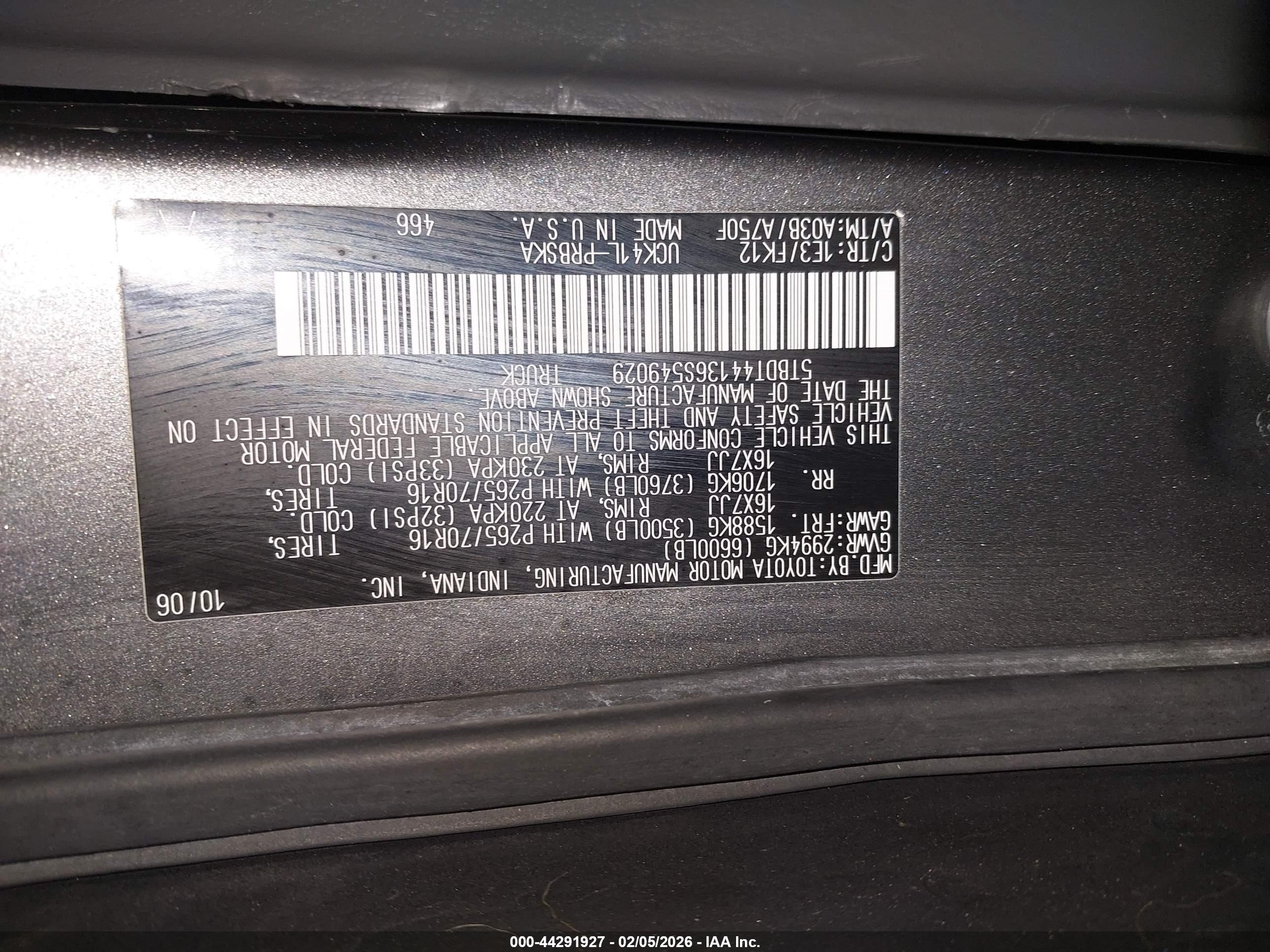 TOYOTA TUNDRA image 9