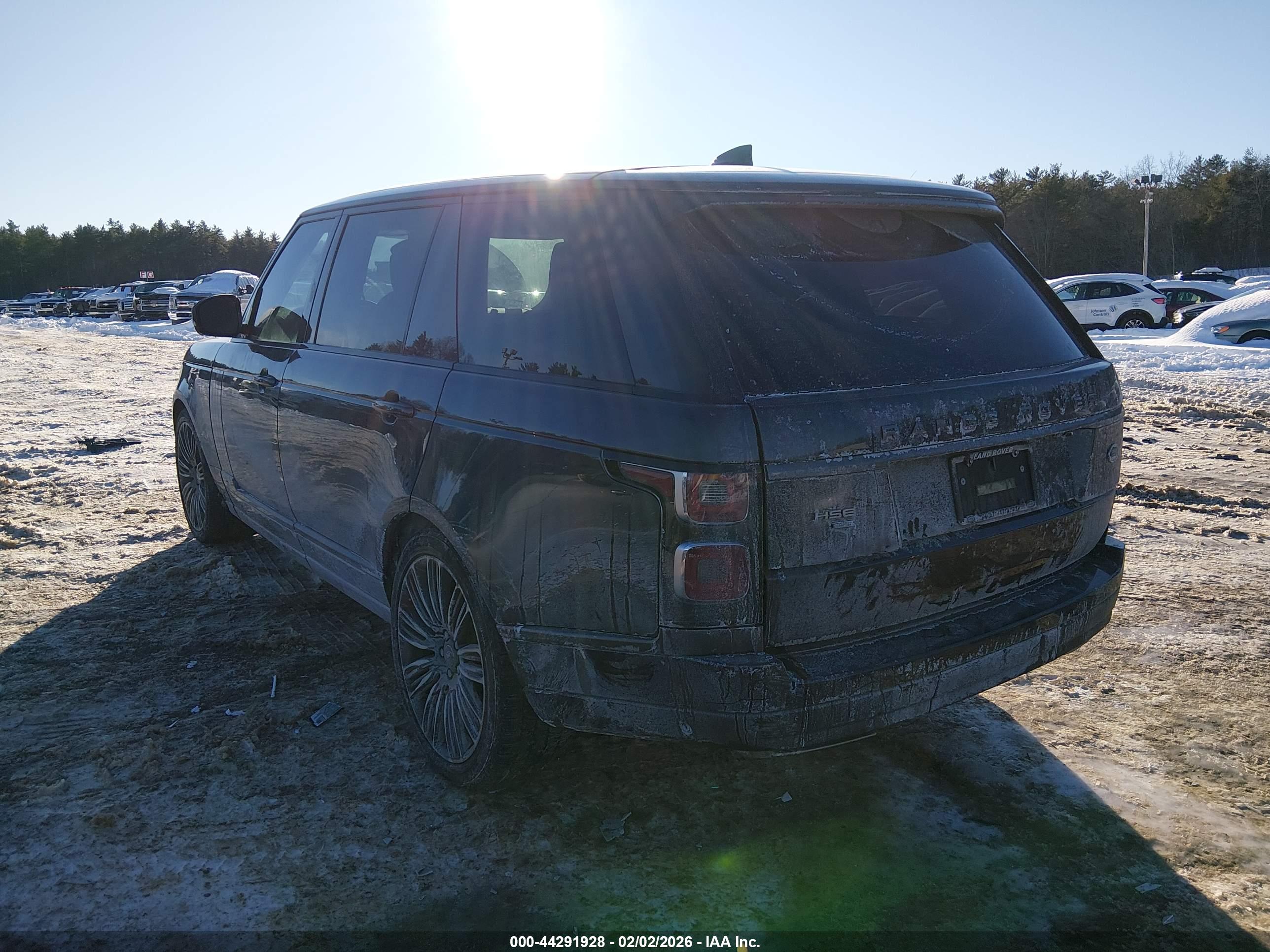 LAND ROVER image 3