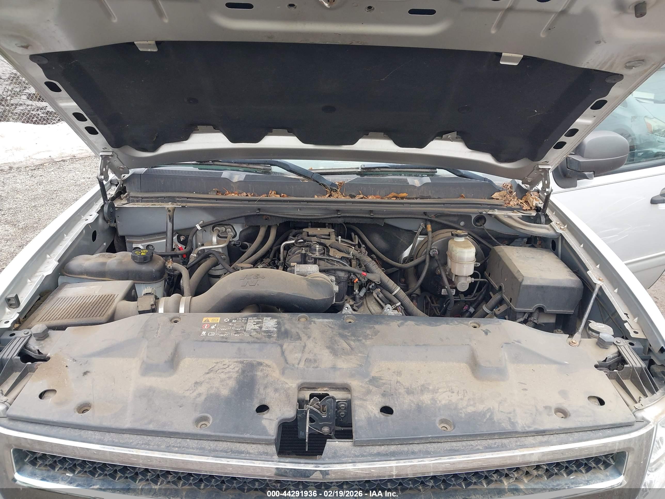 CHEVROLET SILVERADO image 10
