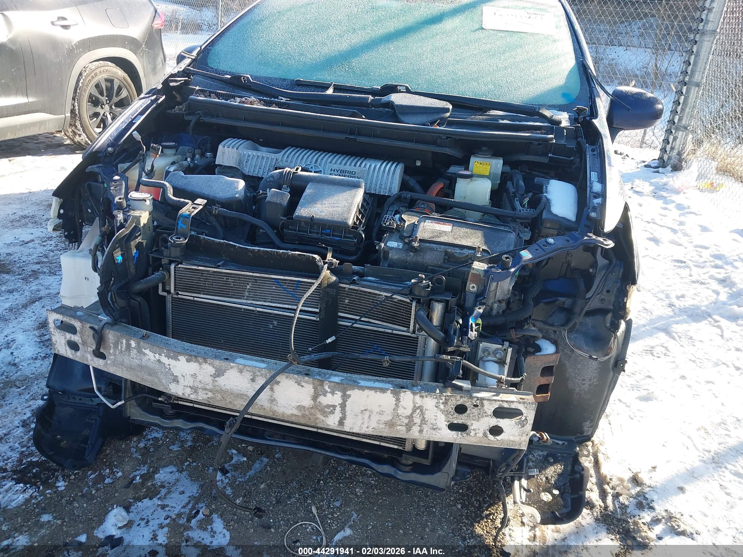TOYOTA PRIUS image 6