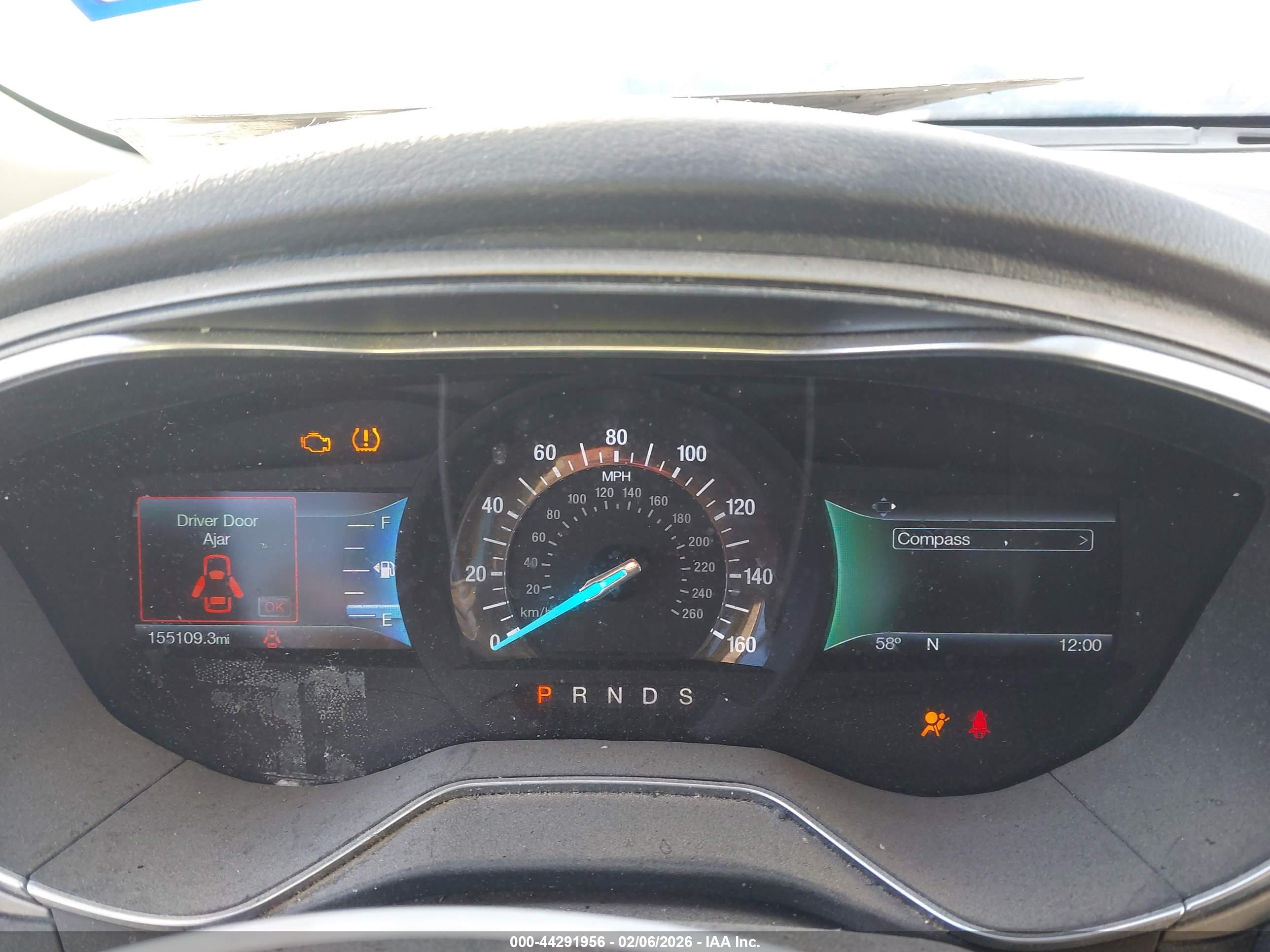 FORD FUSION image 7