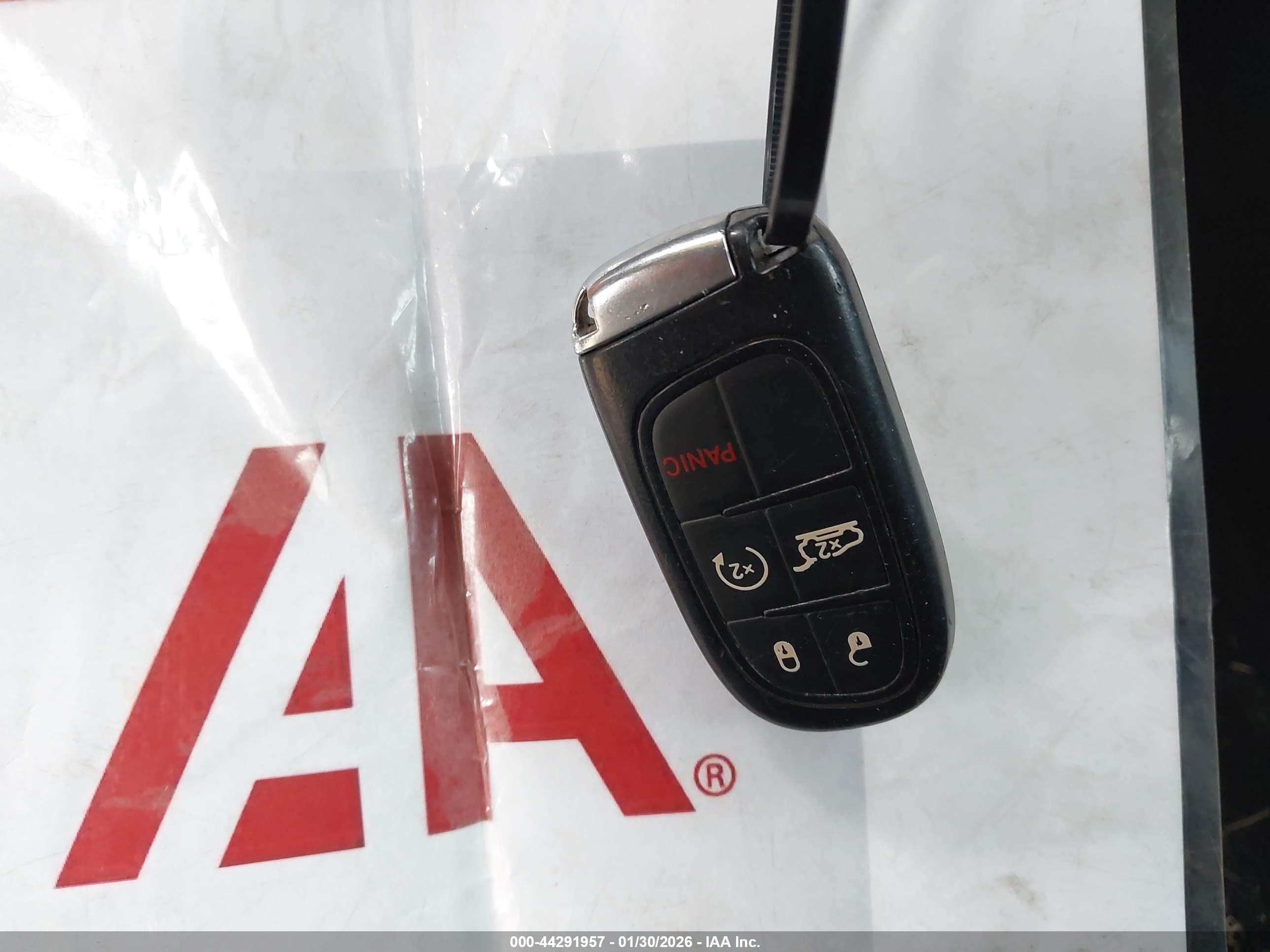 JEEP CHEROKEE image 11
