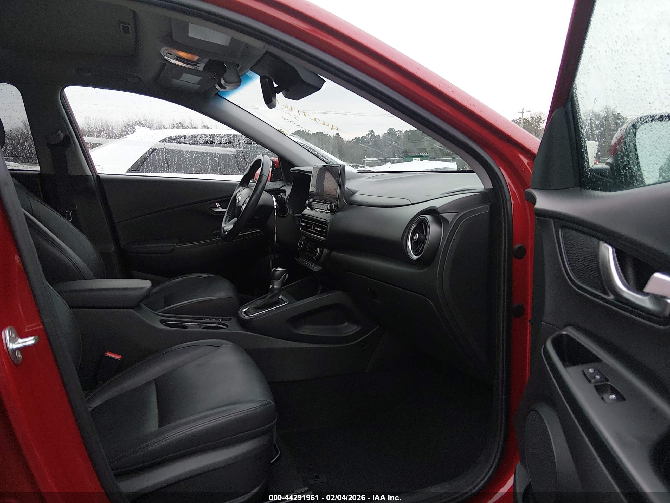 HYUNDAI KONA image 5