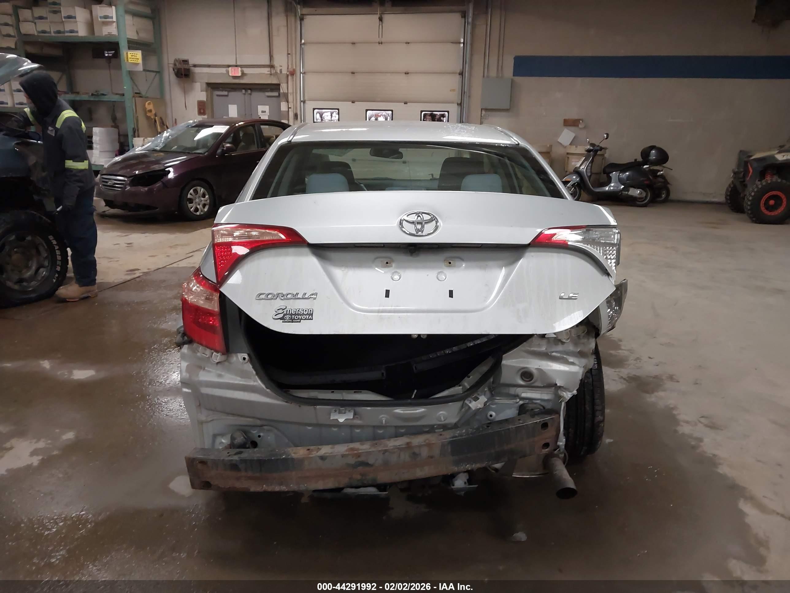 TOYOTA COROLLA image 6