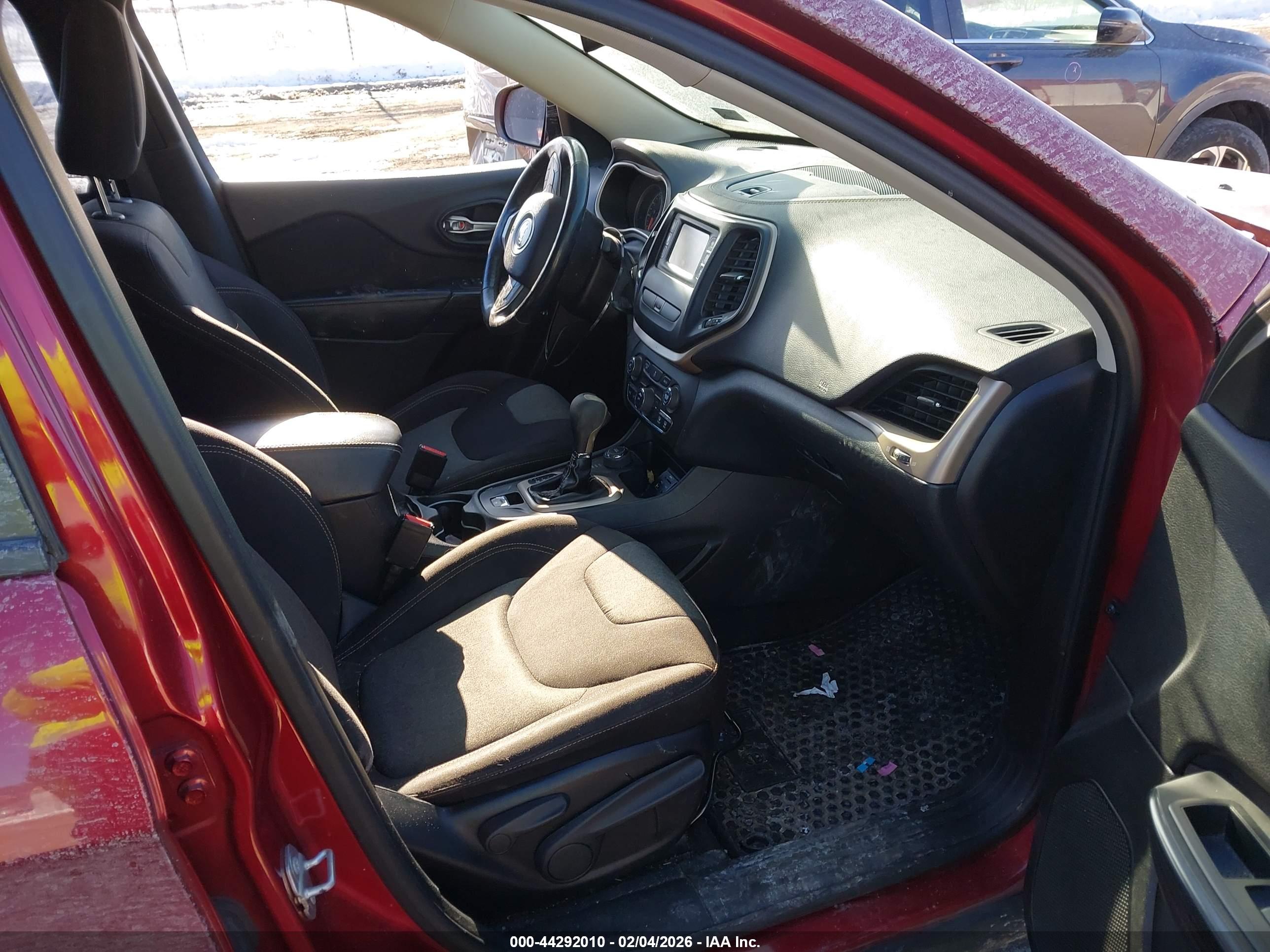 JEEP CHEROKEE image 5