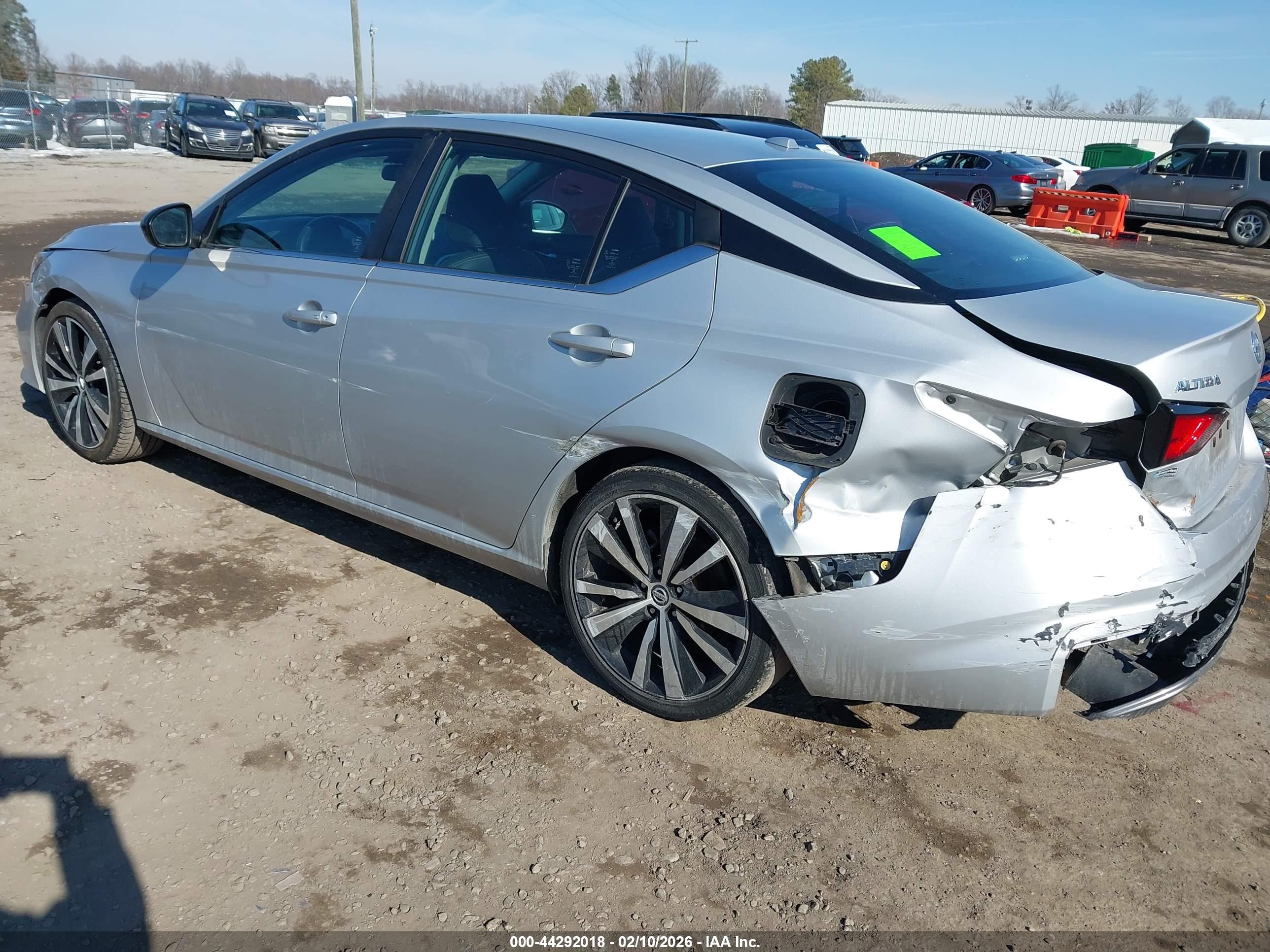 NISSAN ALTIMA image 6