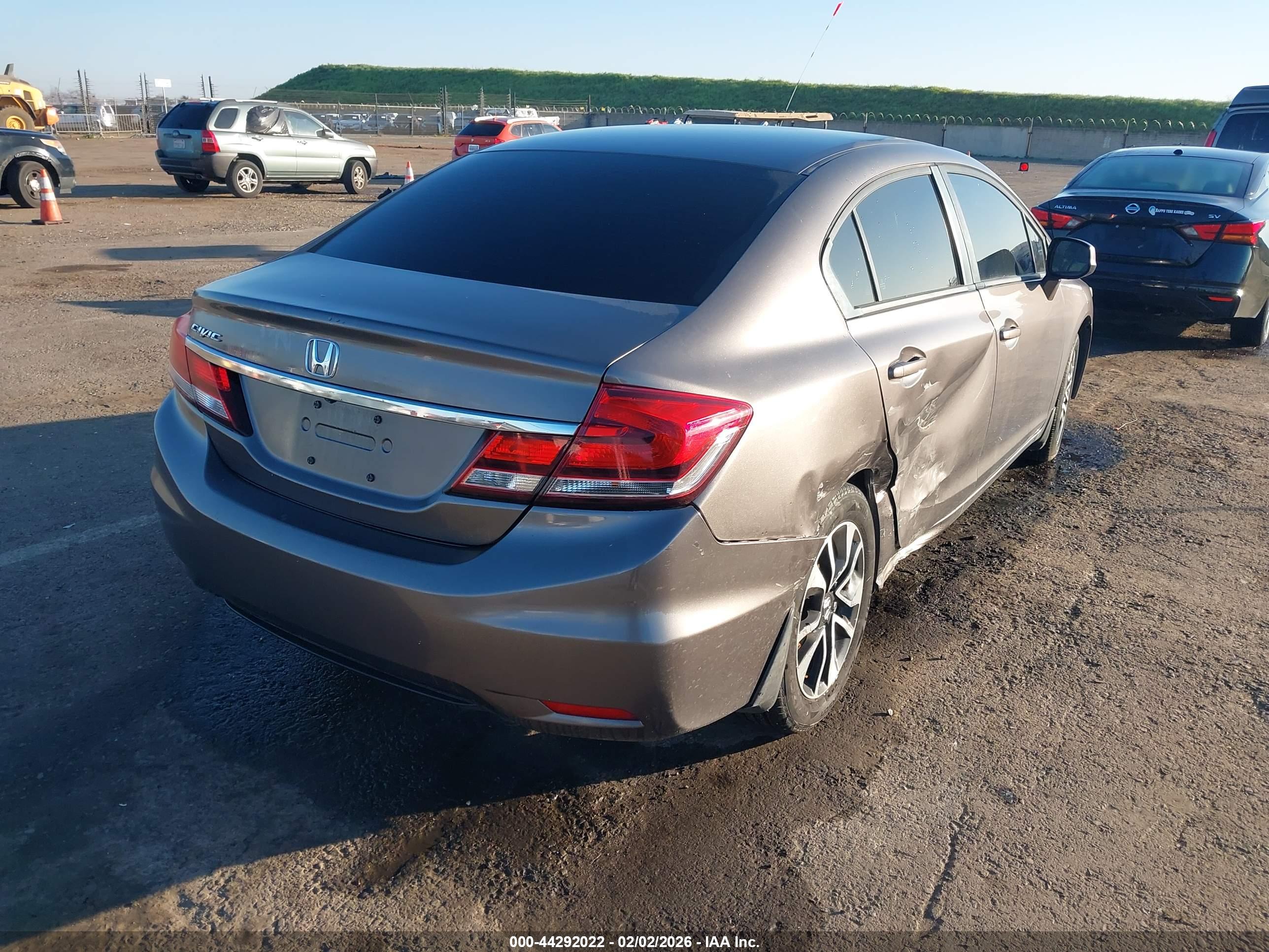HONDA CIVIC image 4