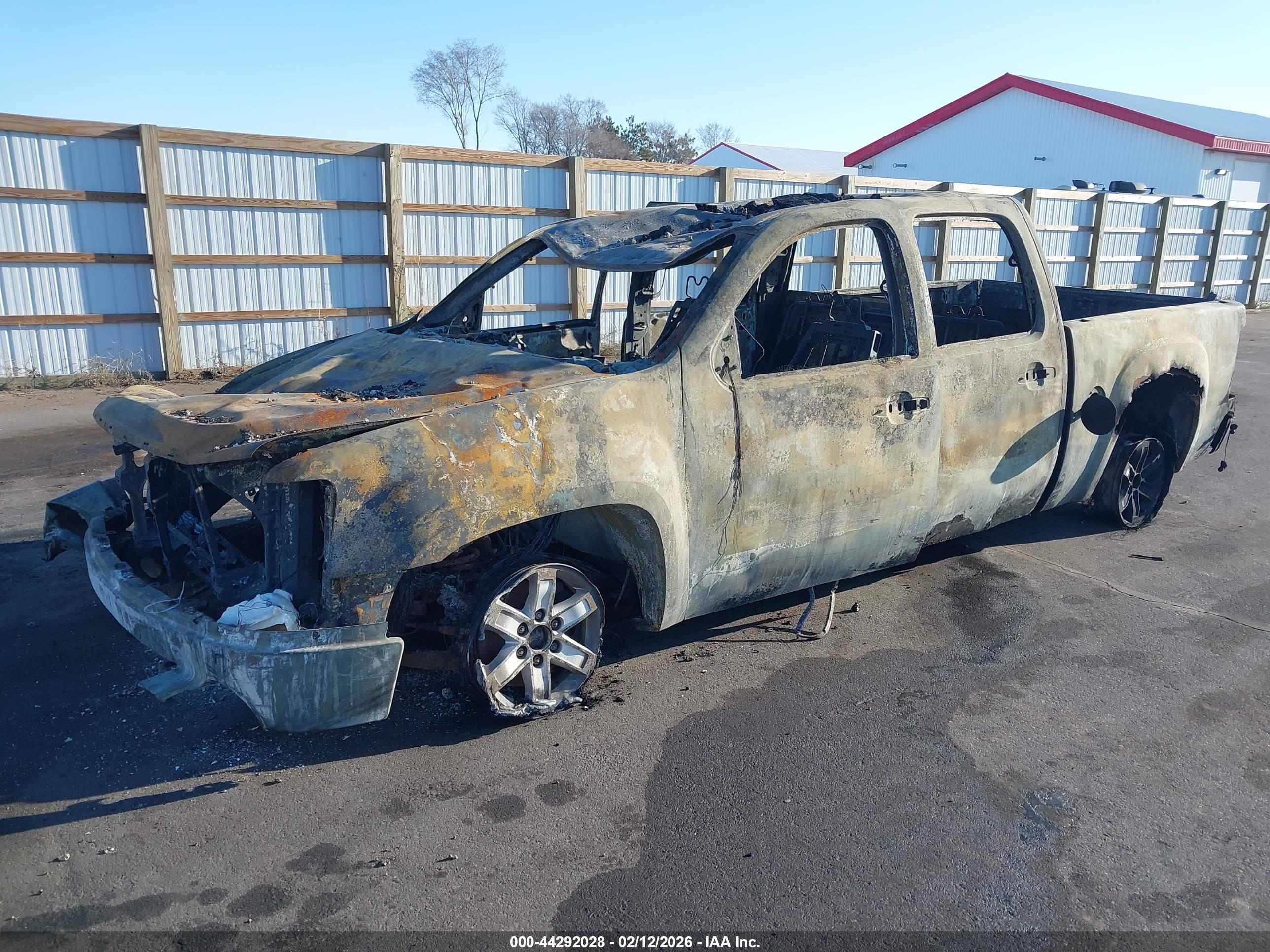GMC SIERRA image 2