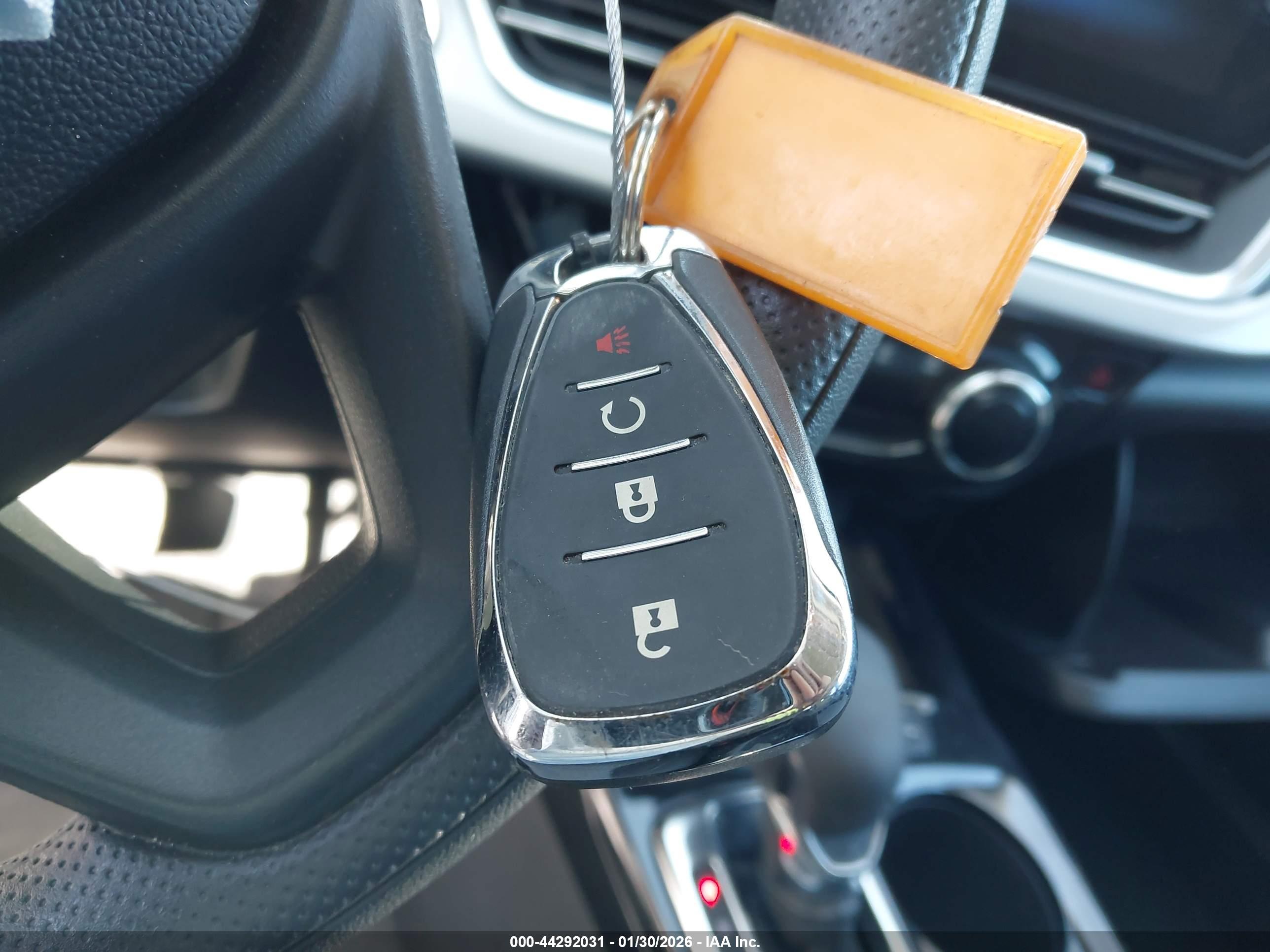 CHEVROLET TRAX image 11