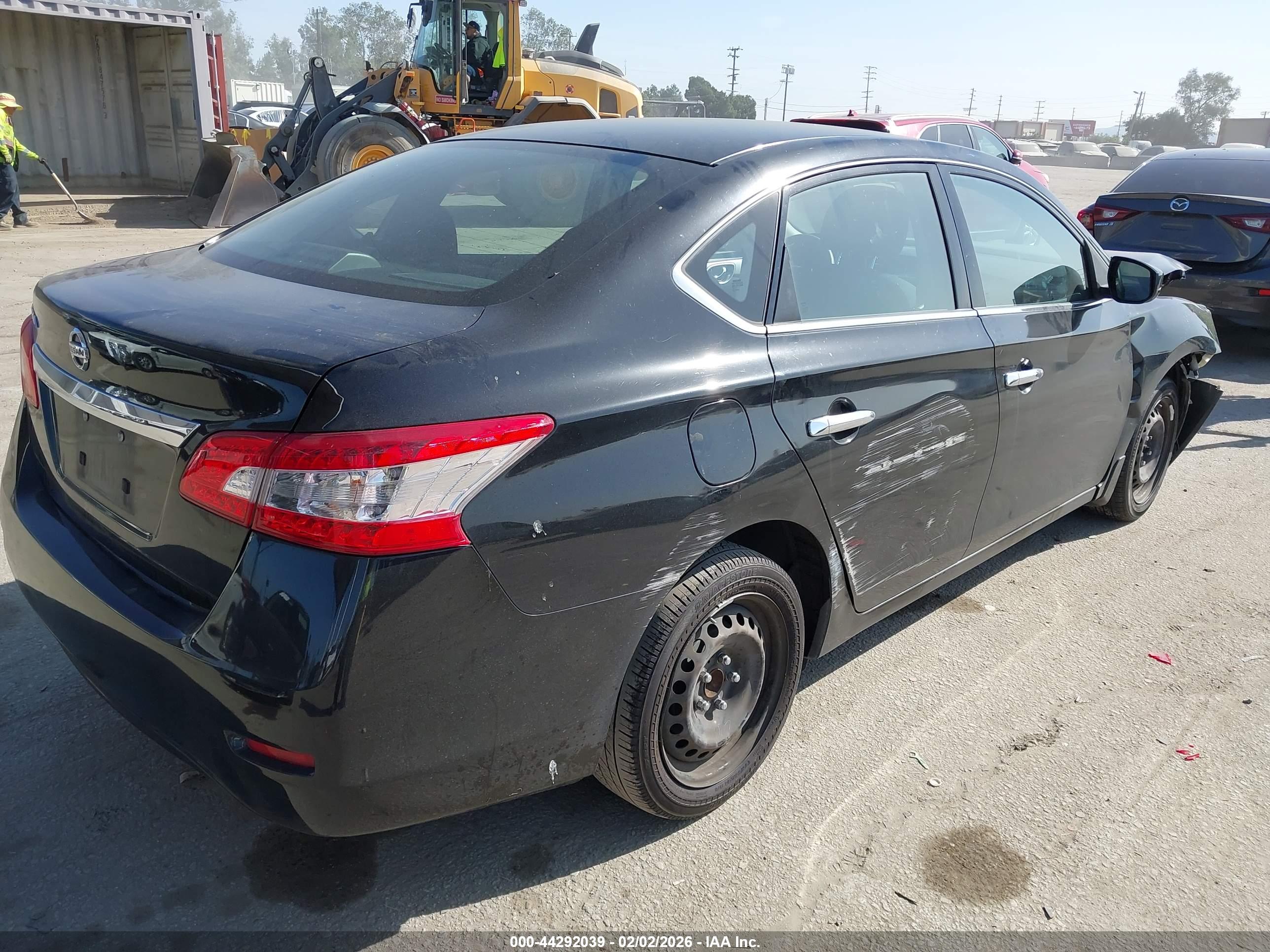 NISSAN SENTRA image 4