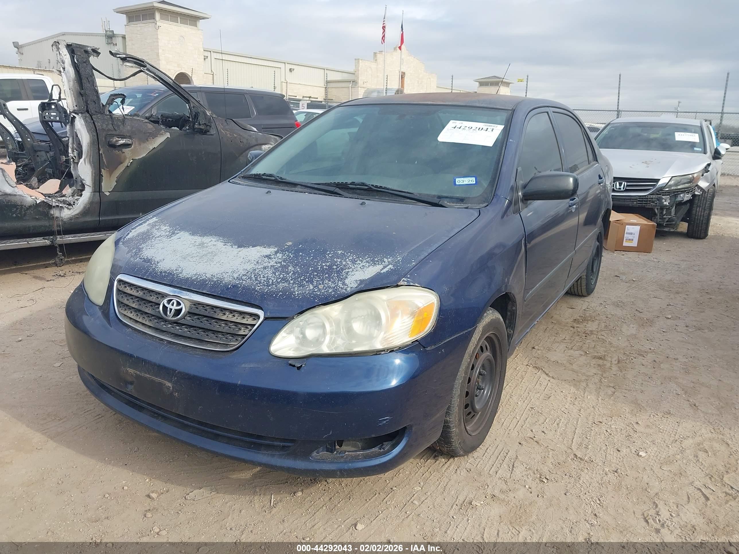 TOYOTA COROLLA image 2