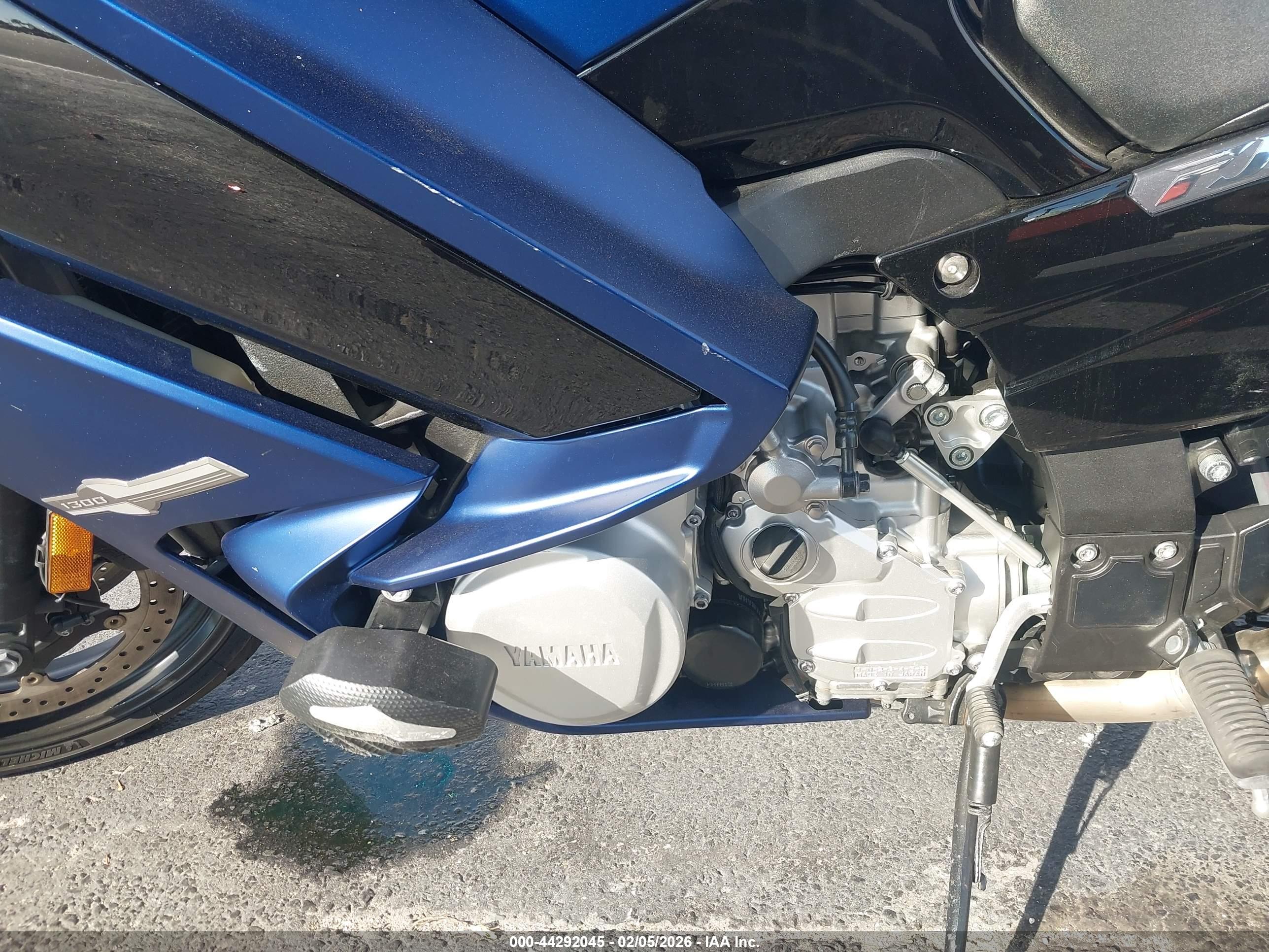 YAMAHA FJR1300 image 9