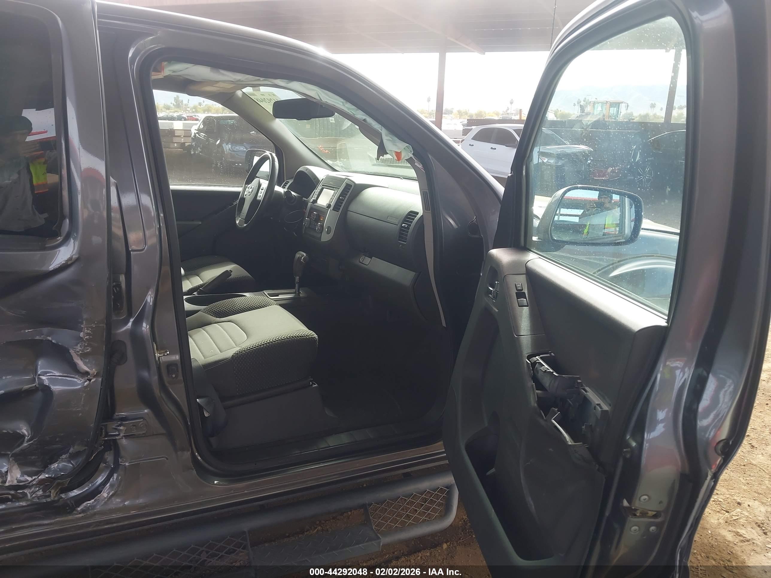 NISSAN FRONTIER image 5