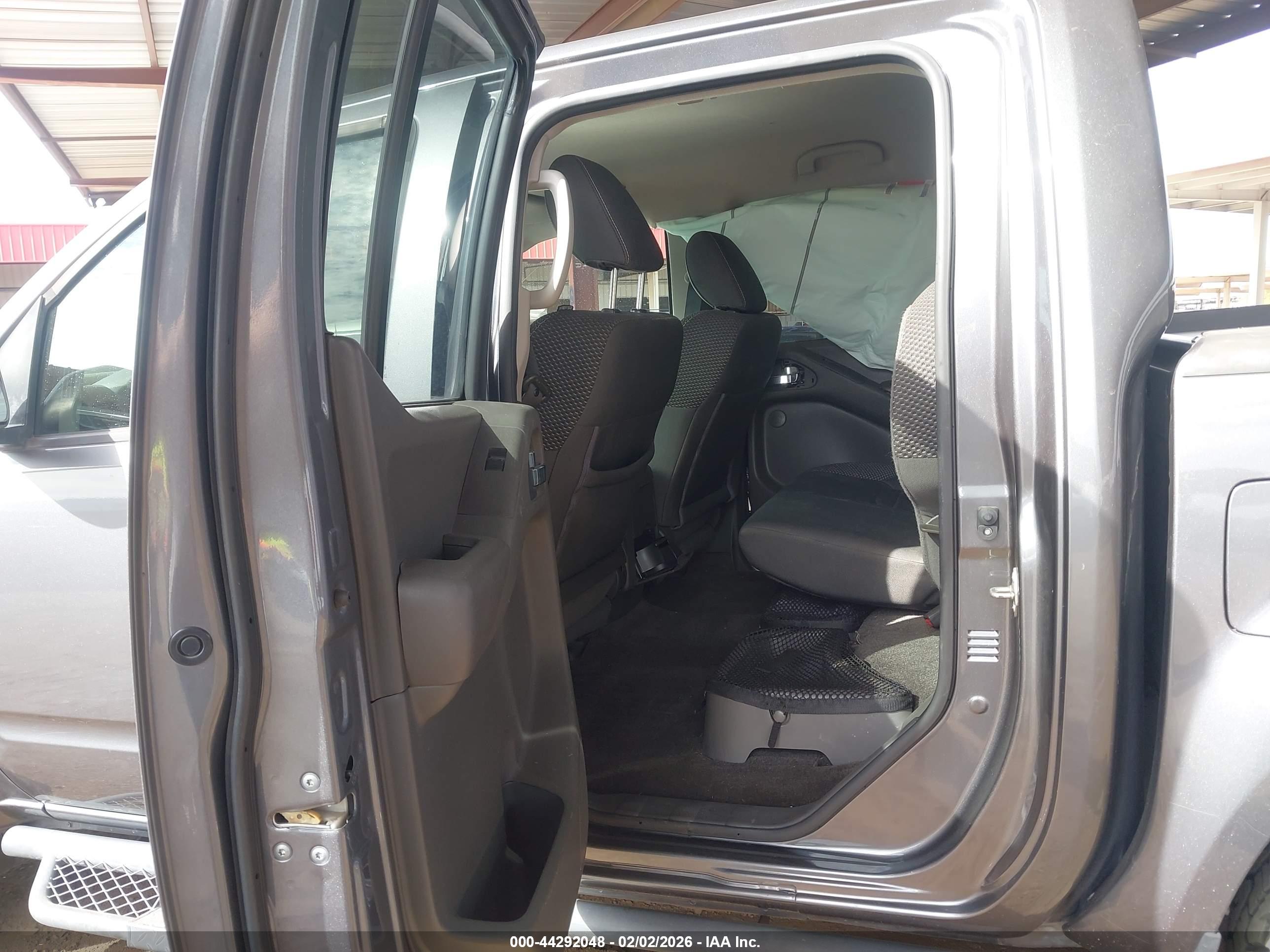 NISSAN FRONTIER image 8