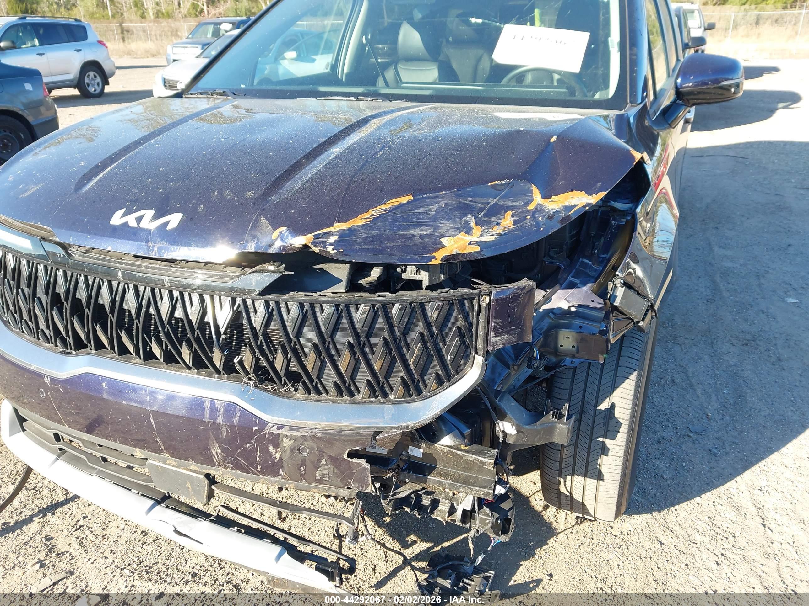 KIA CARNIVAL image 6