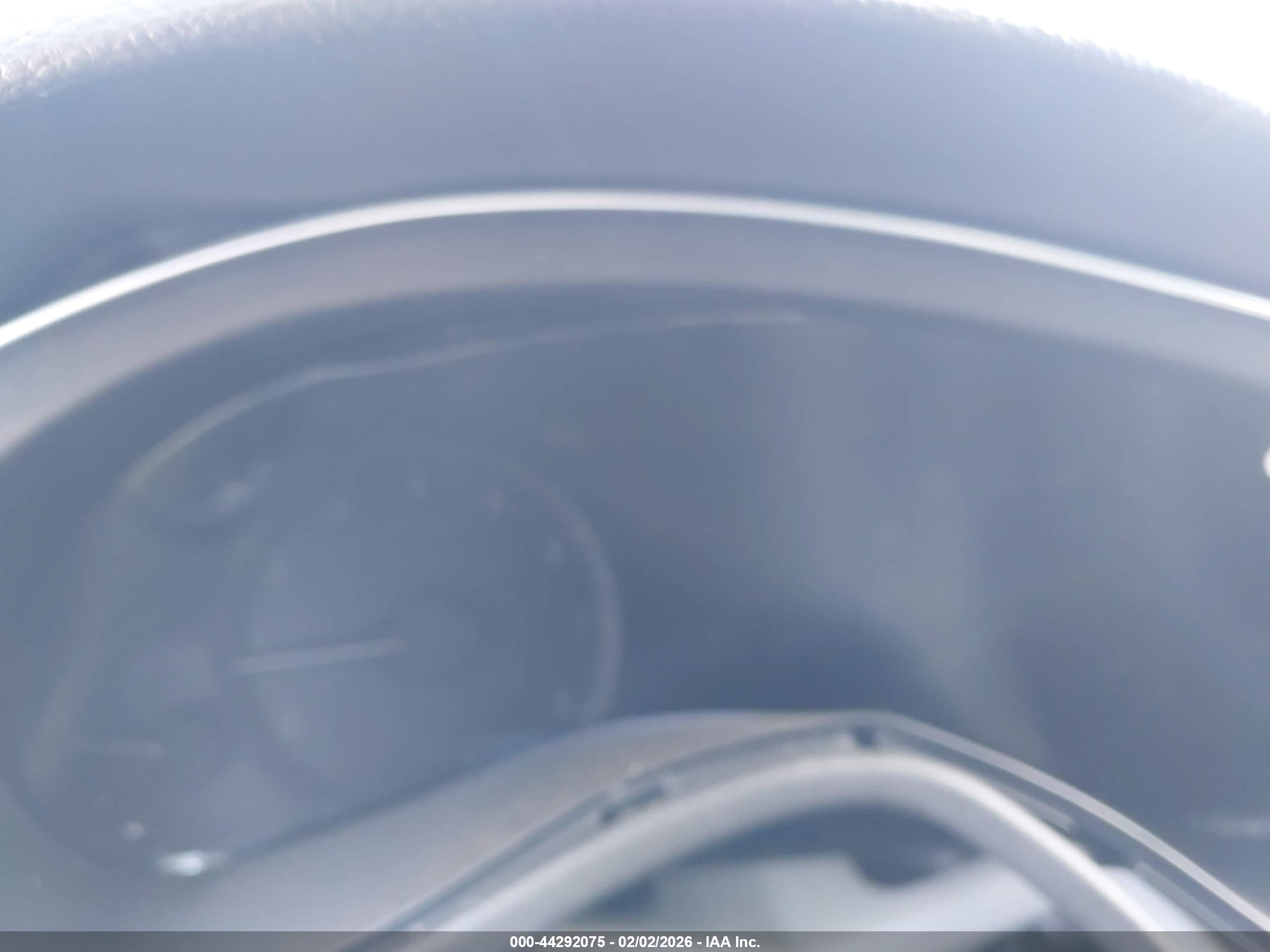 HYUNDAI GENESIS image 7