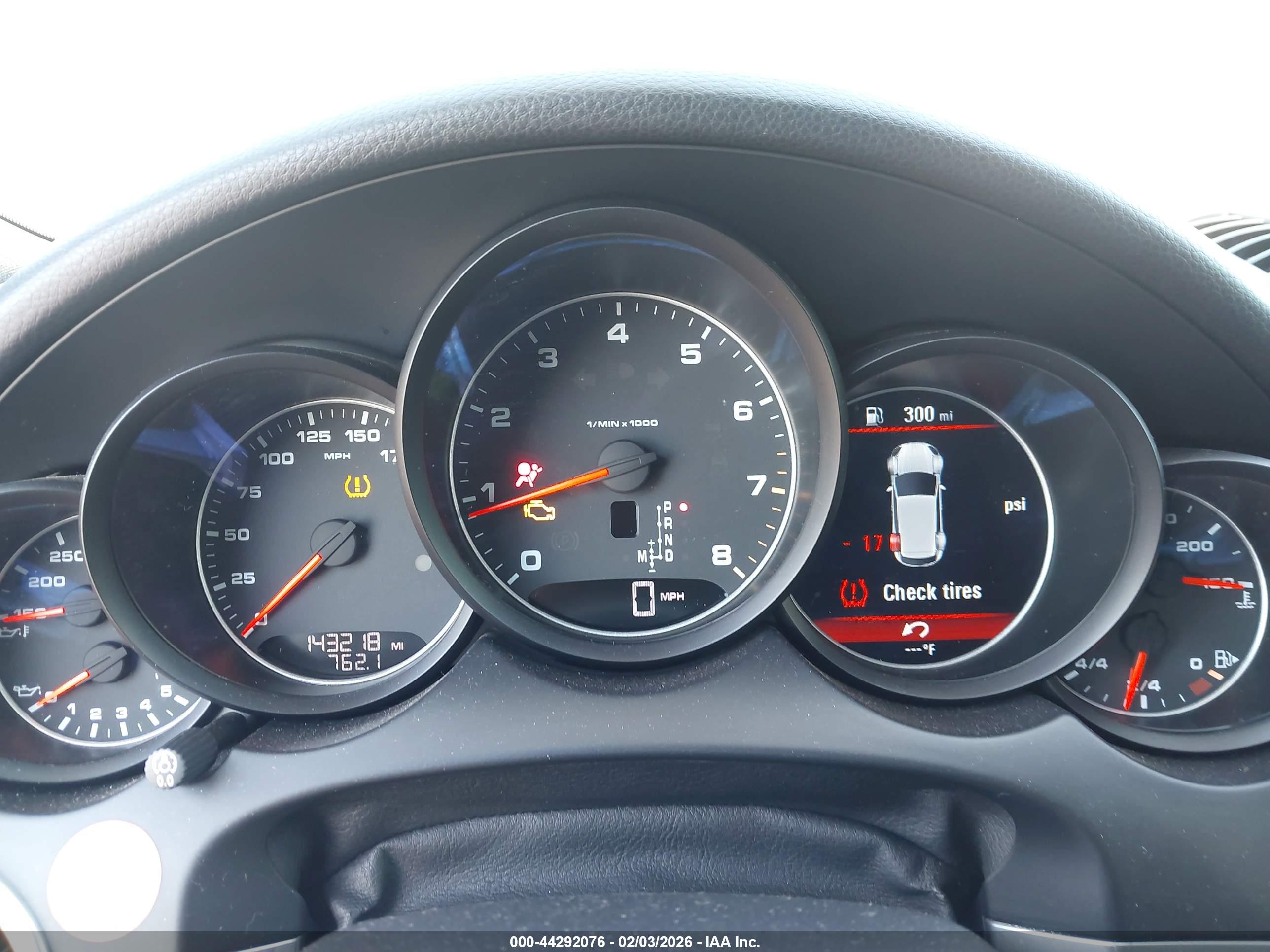PORSCHE CAYENNE image 7