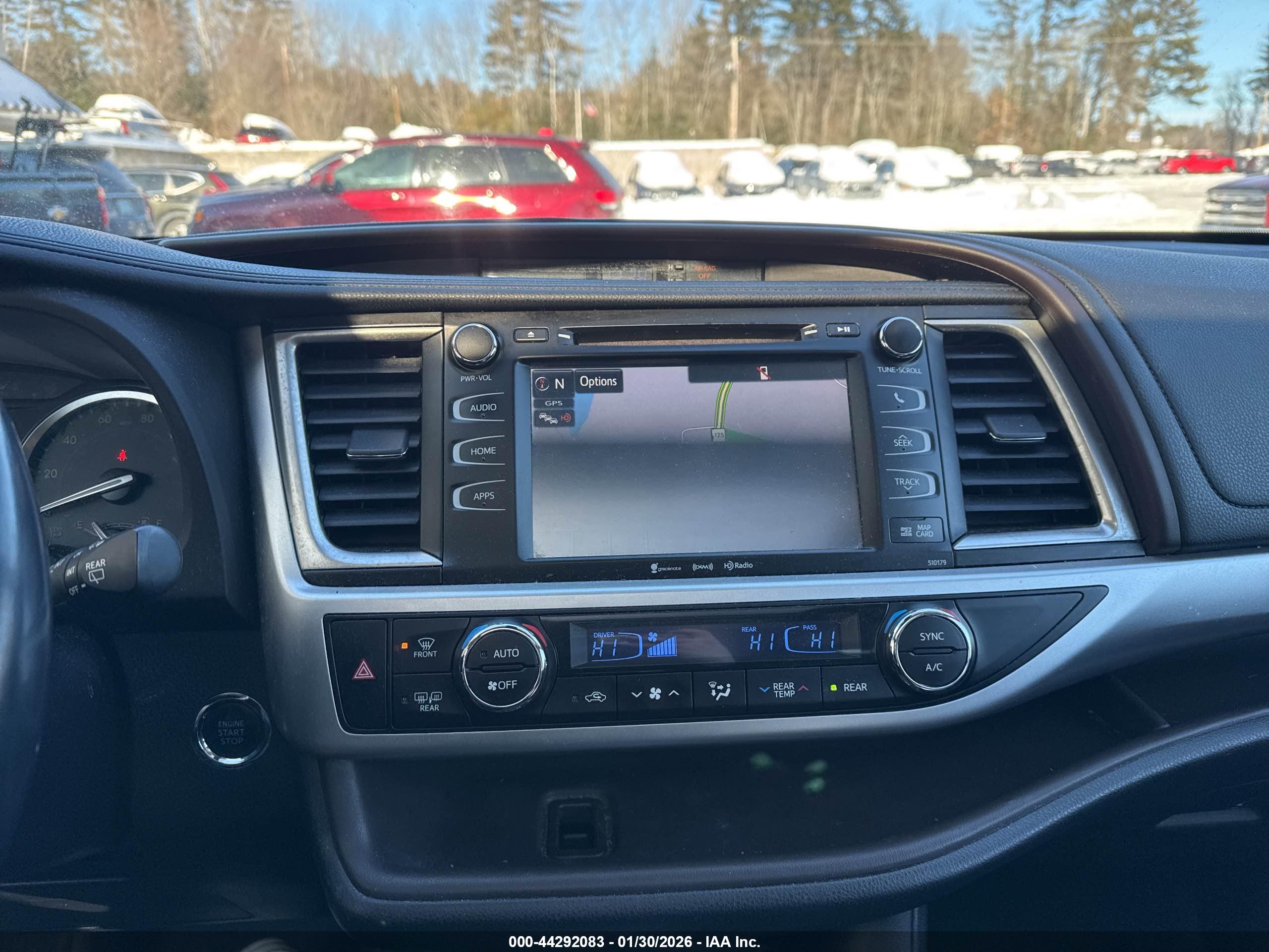 TOYOTA HIGHLANDER image 6