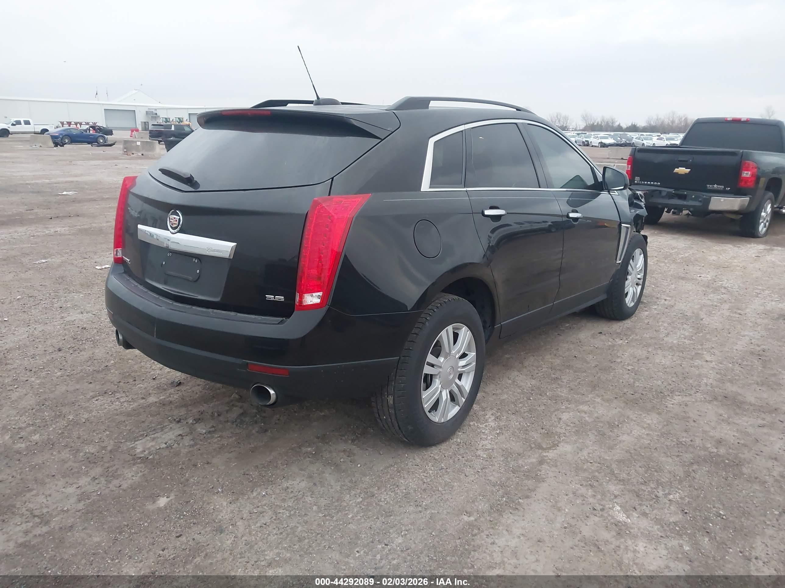 CADILLAC SRX image 4