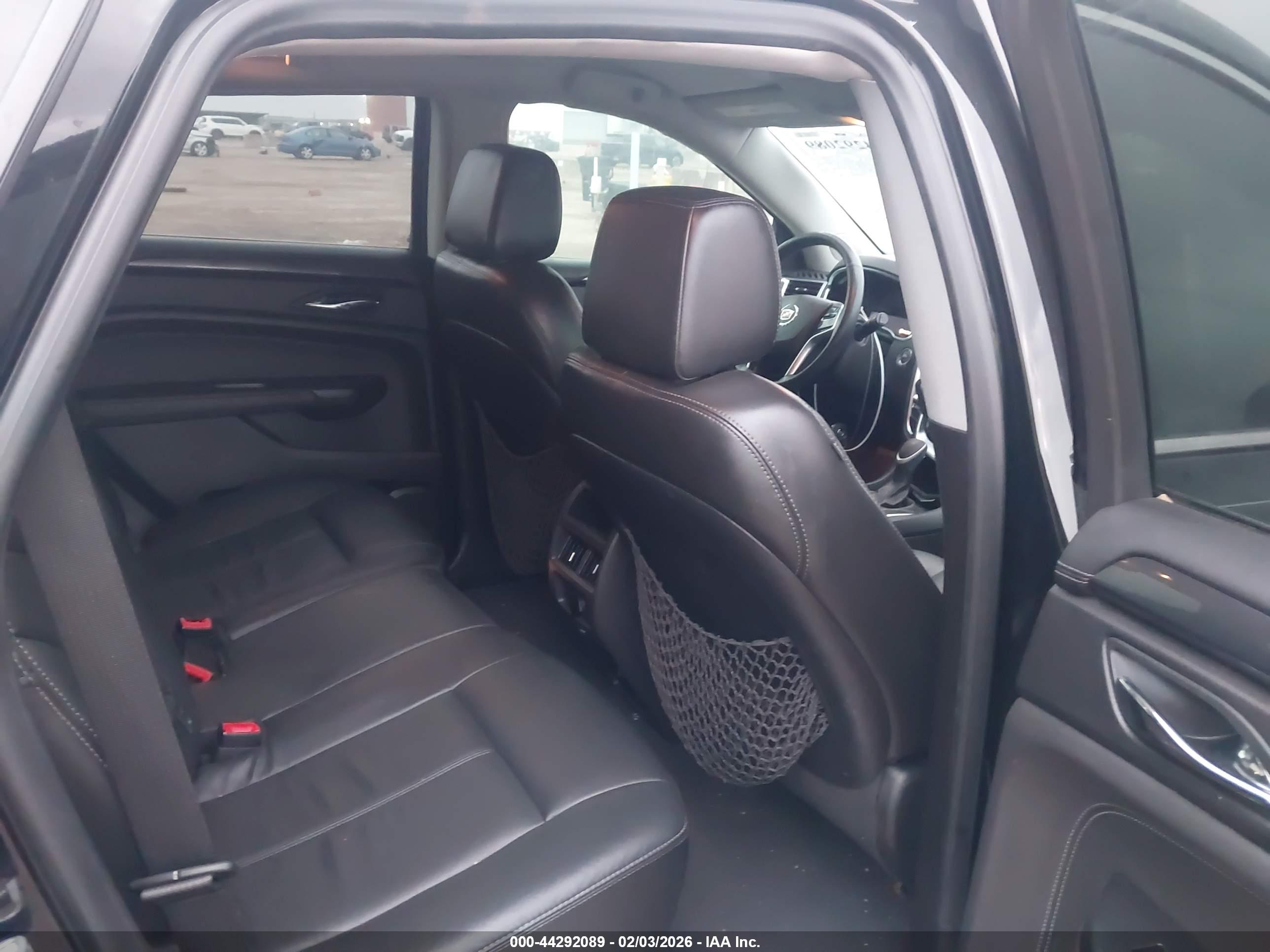 CADILLAC SRX image 8