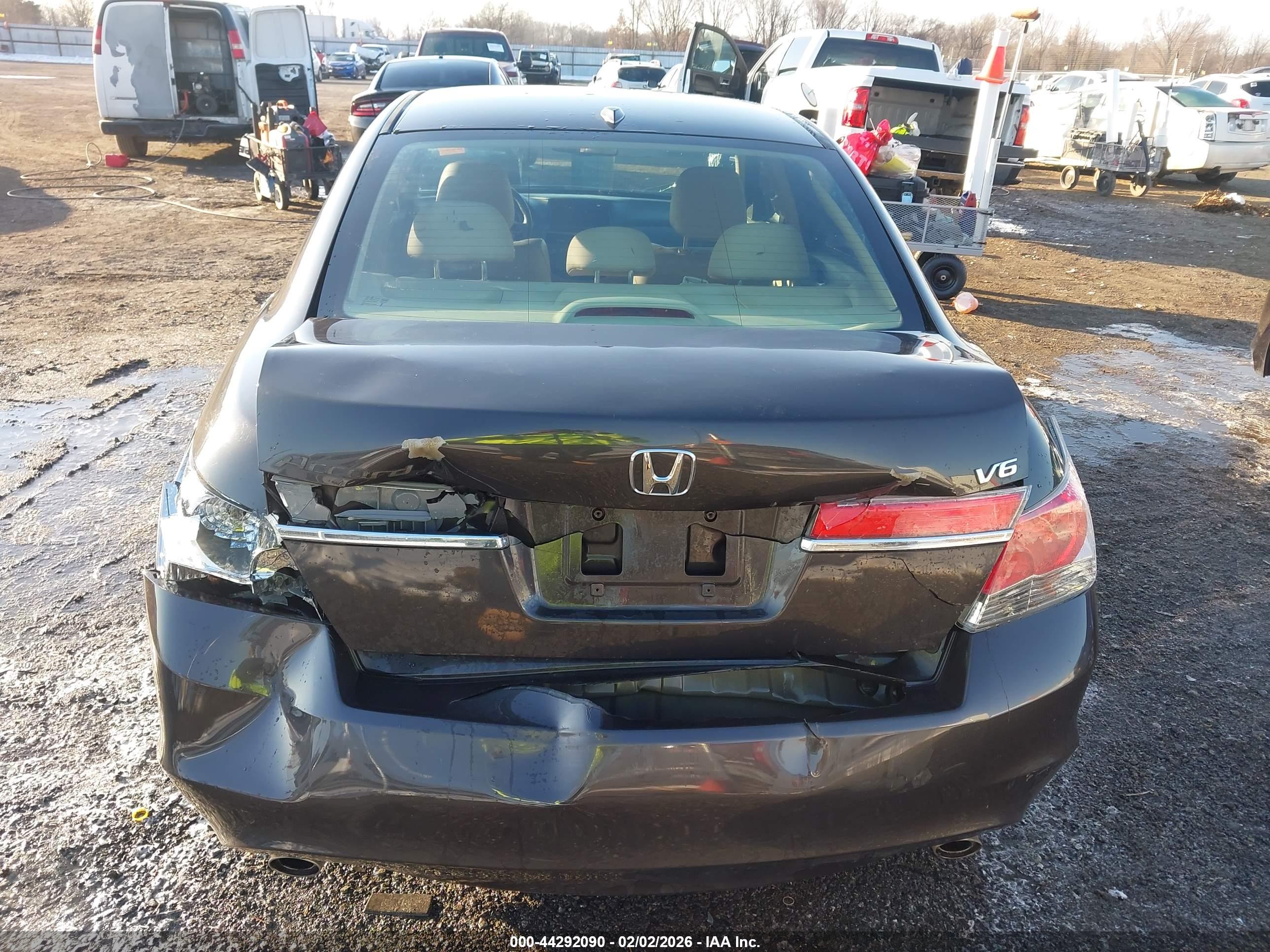 HONDA ACCORD image 6