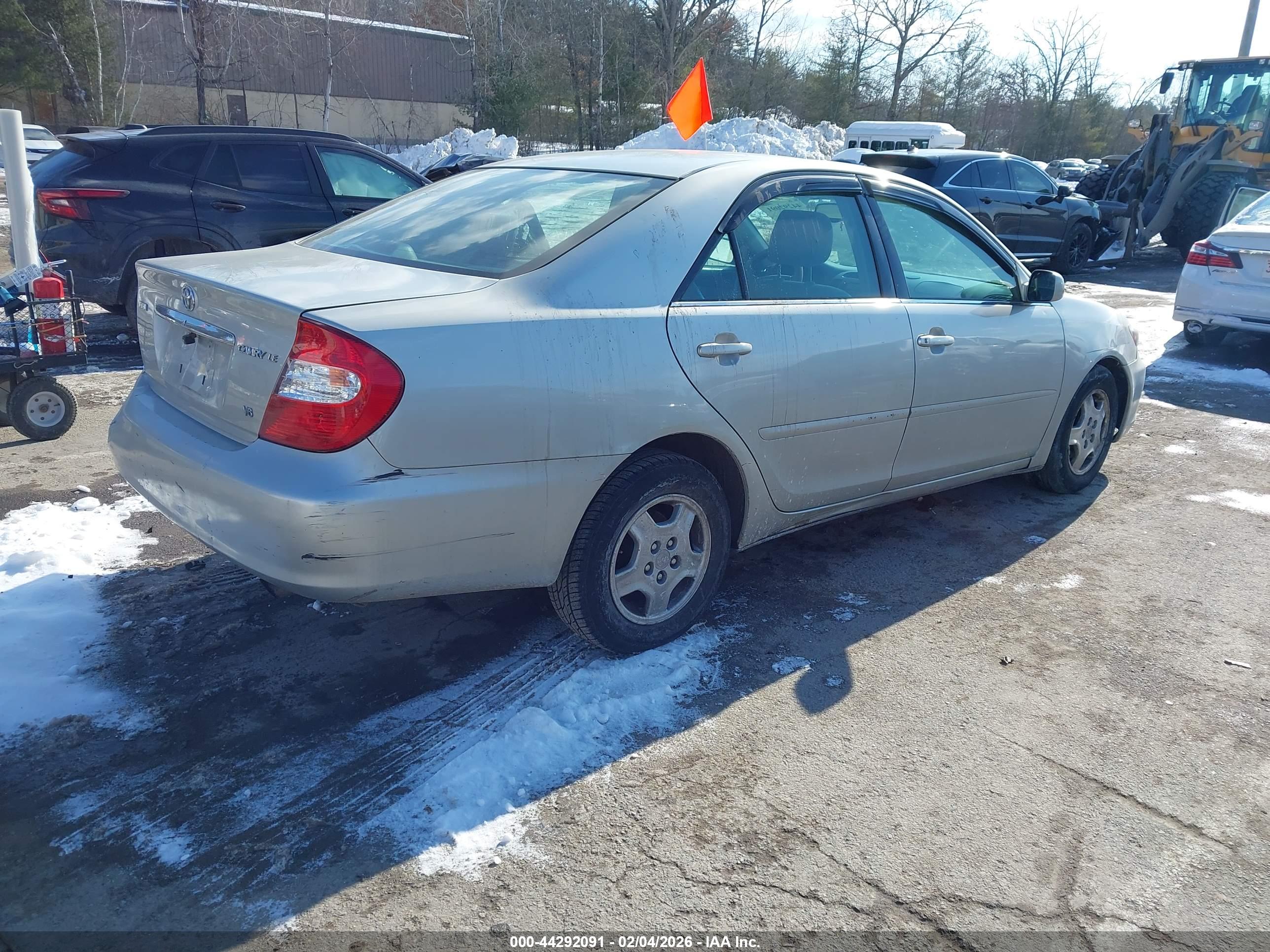 TOYOTA CAMRY image 4