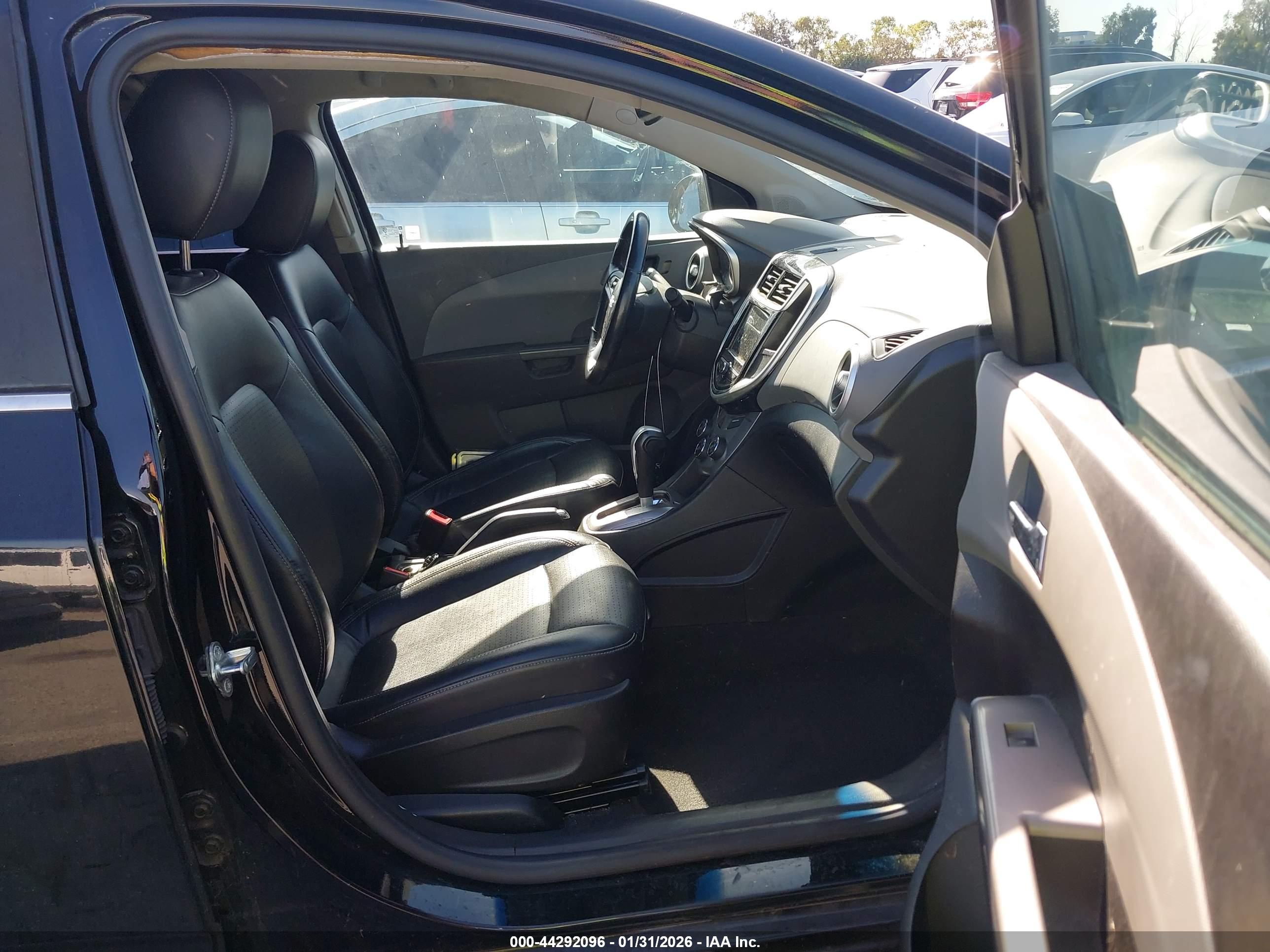 CHEVROLET SONIC image 5