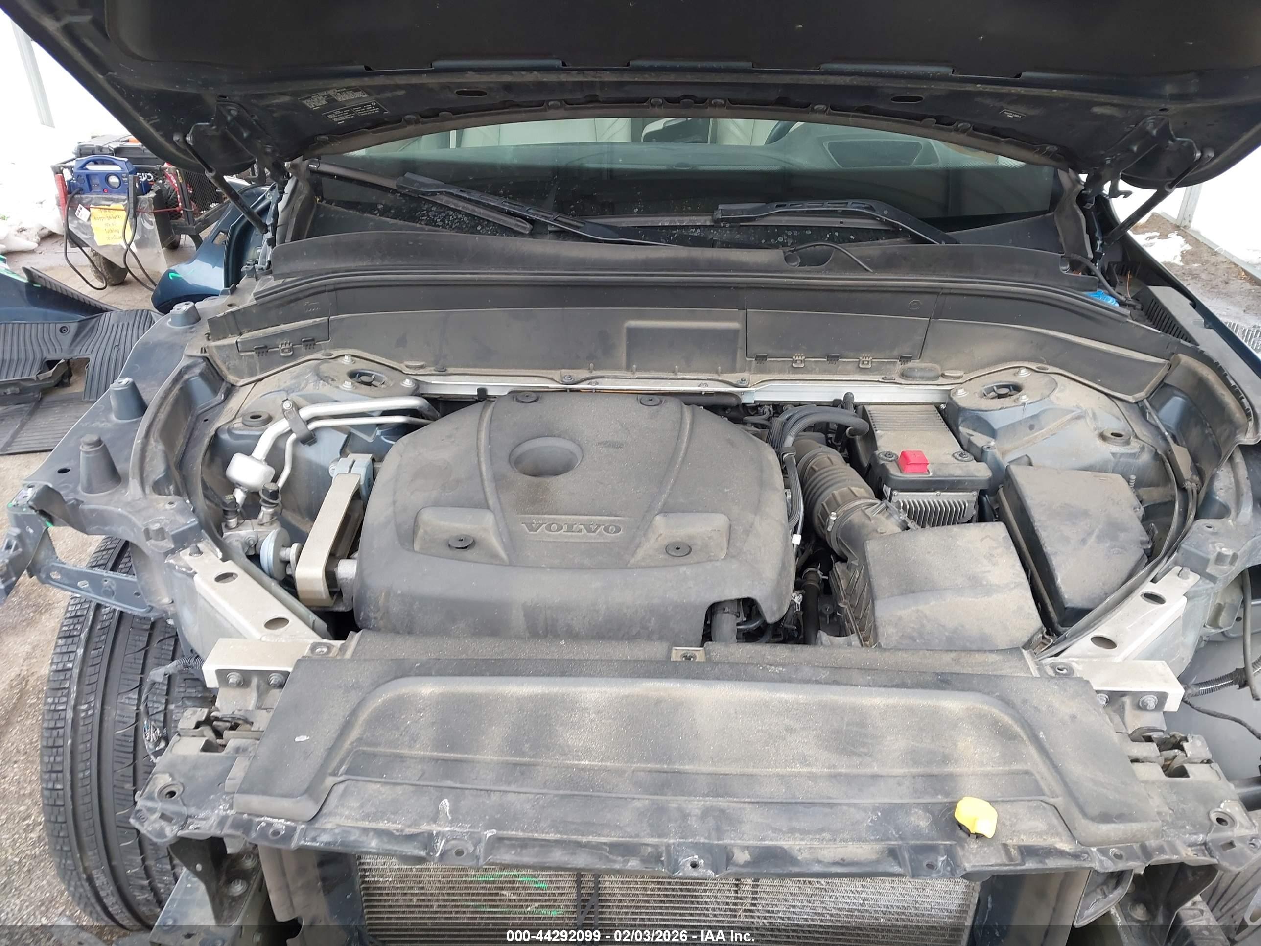 VOLVO XC90 image 10