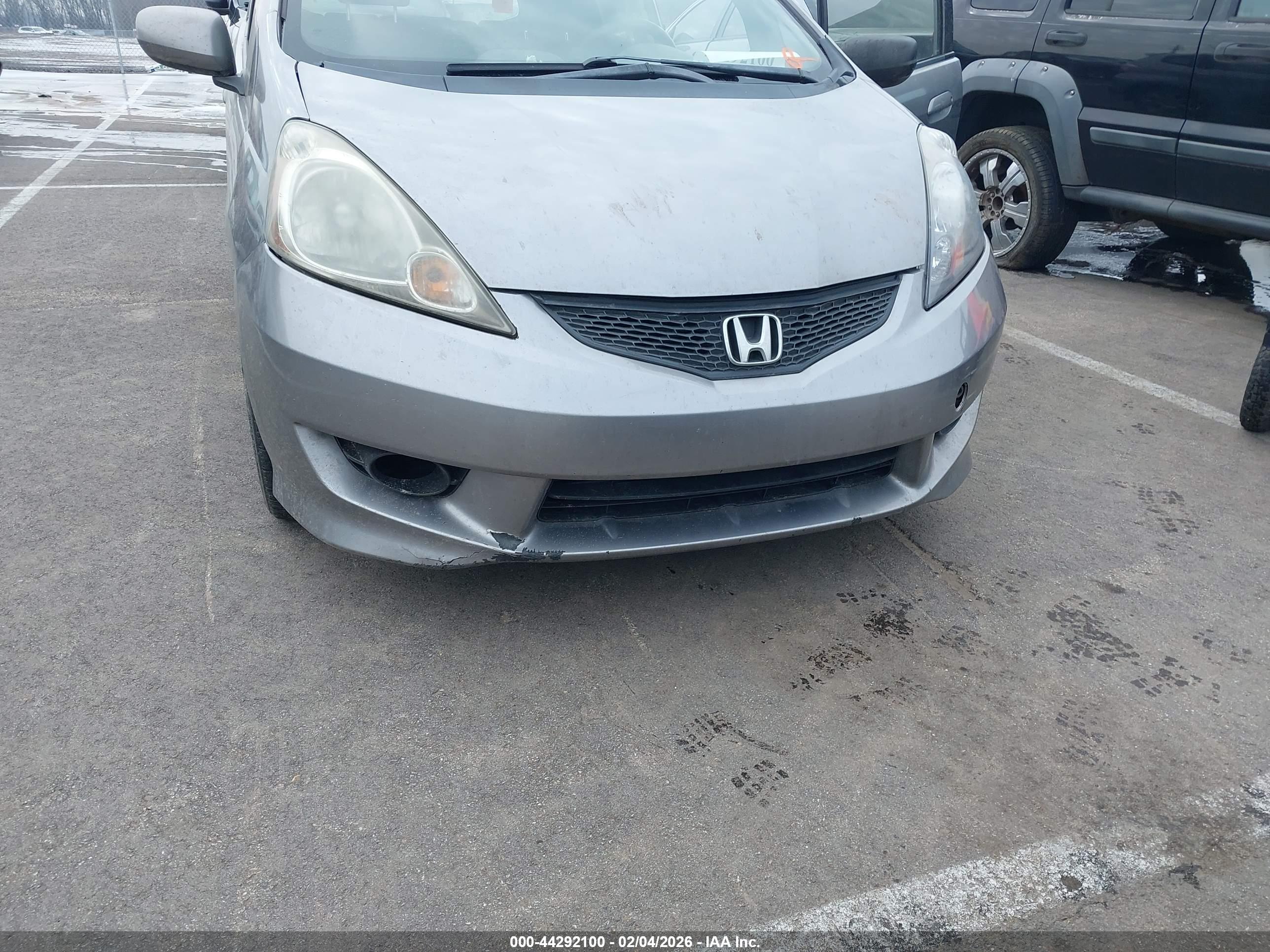 HONDA FIT image 6