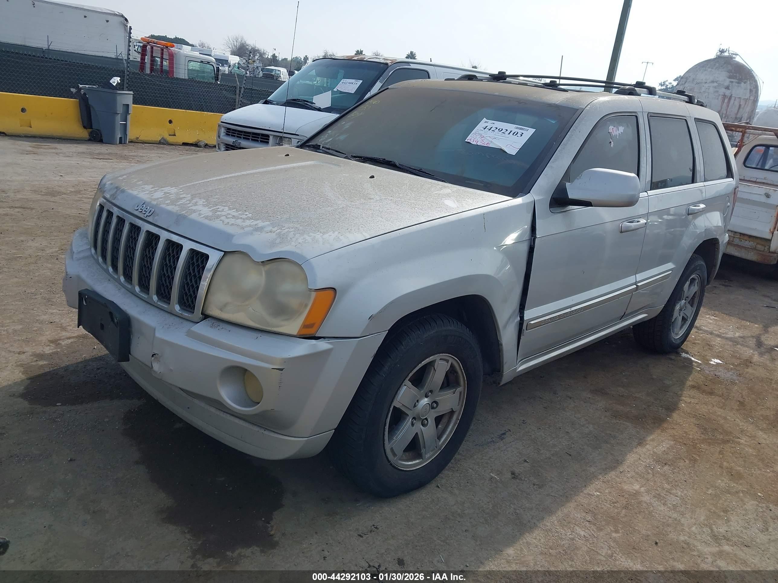 JEEP GRAND image 2