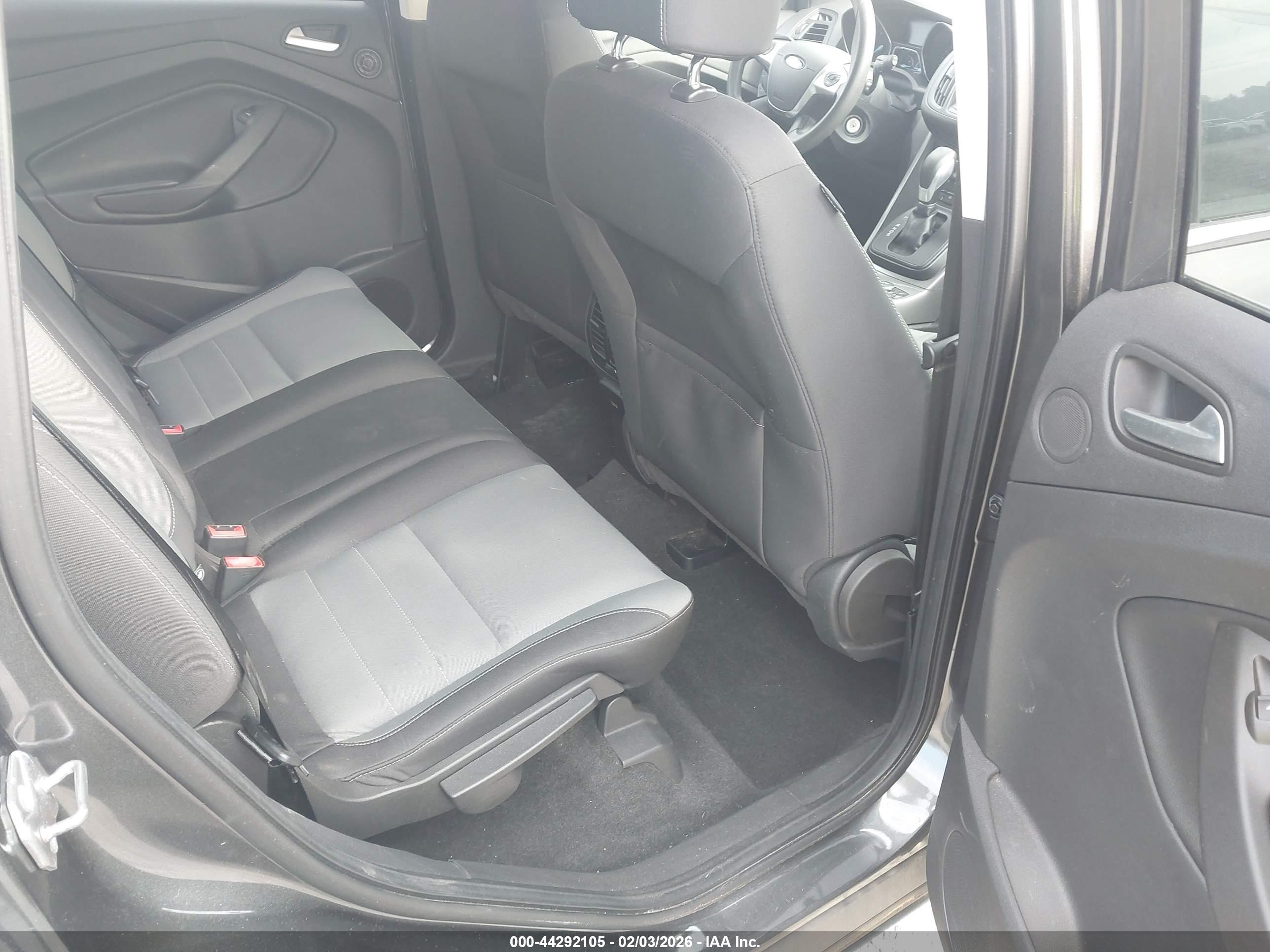 FORD ESCAPE image 8