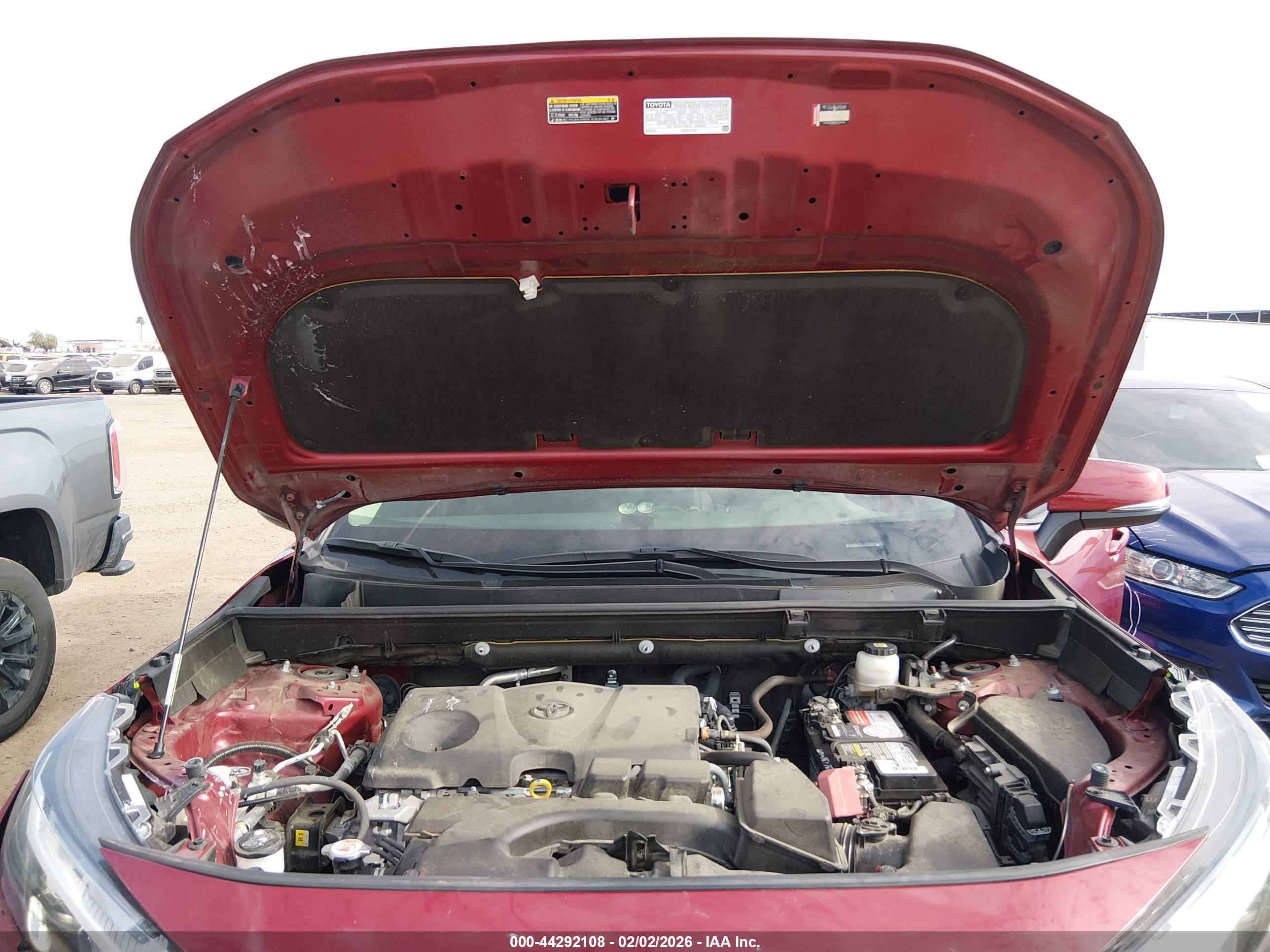 TOYOTA RAV4 image 10