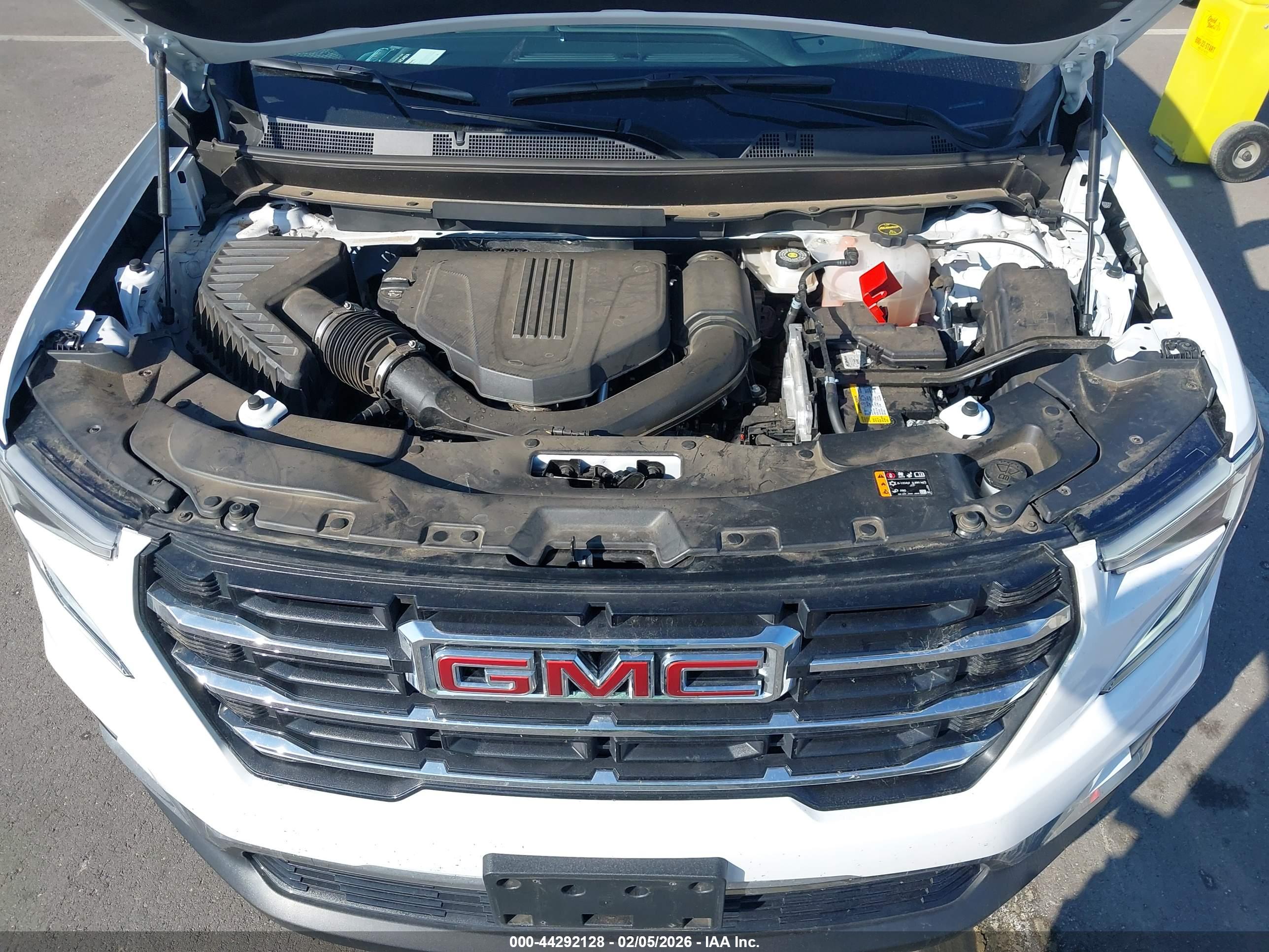 GMC ACADIA image 10