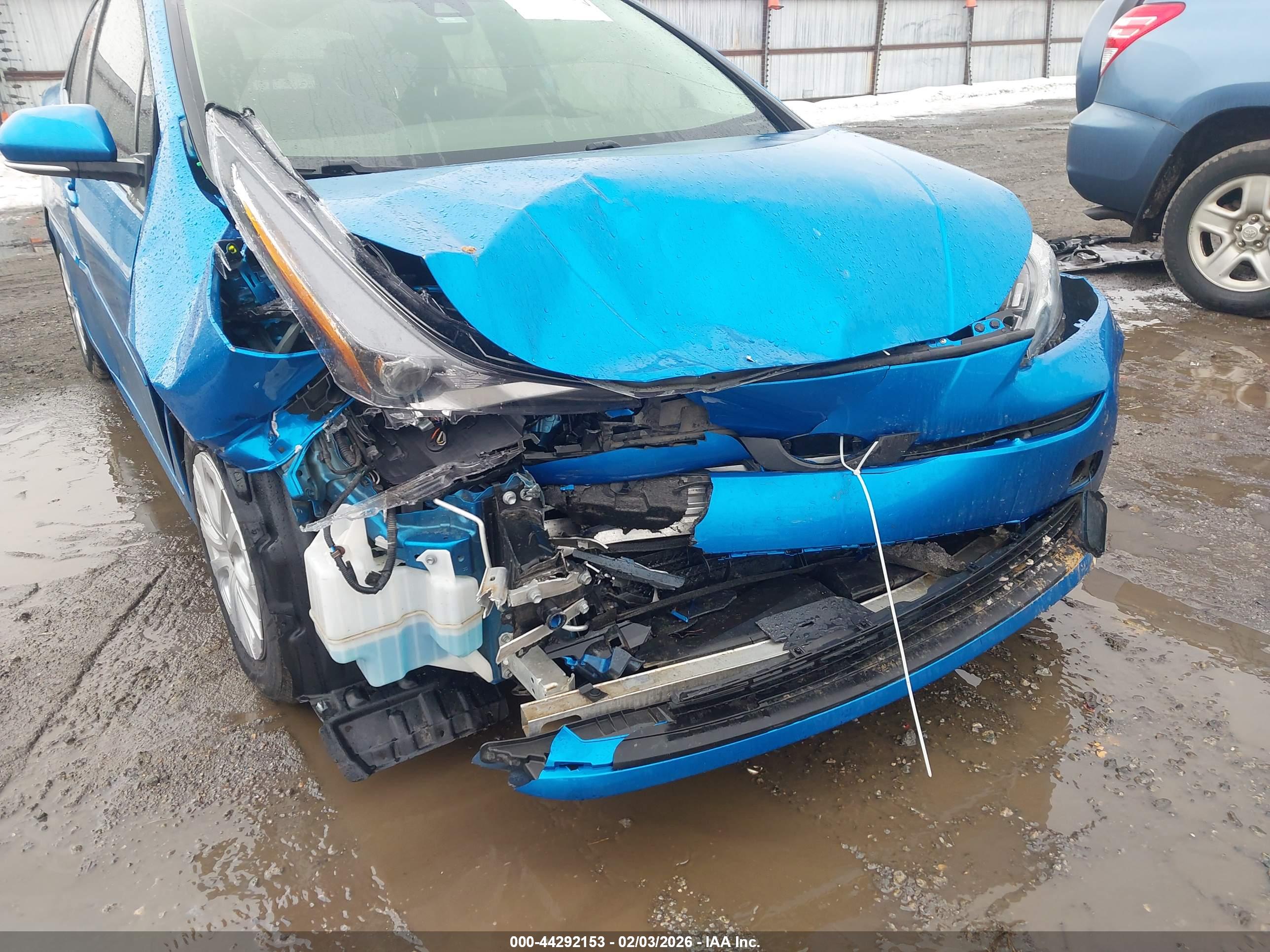 TOYOTA PRIUS image 6