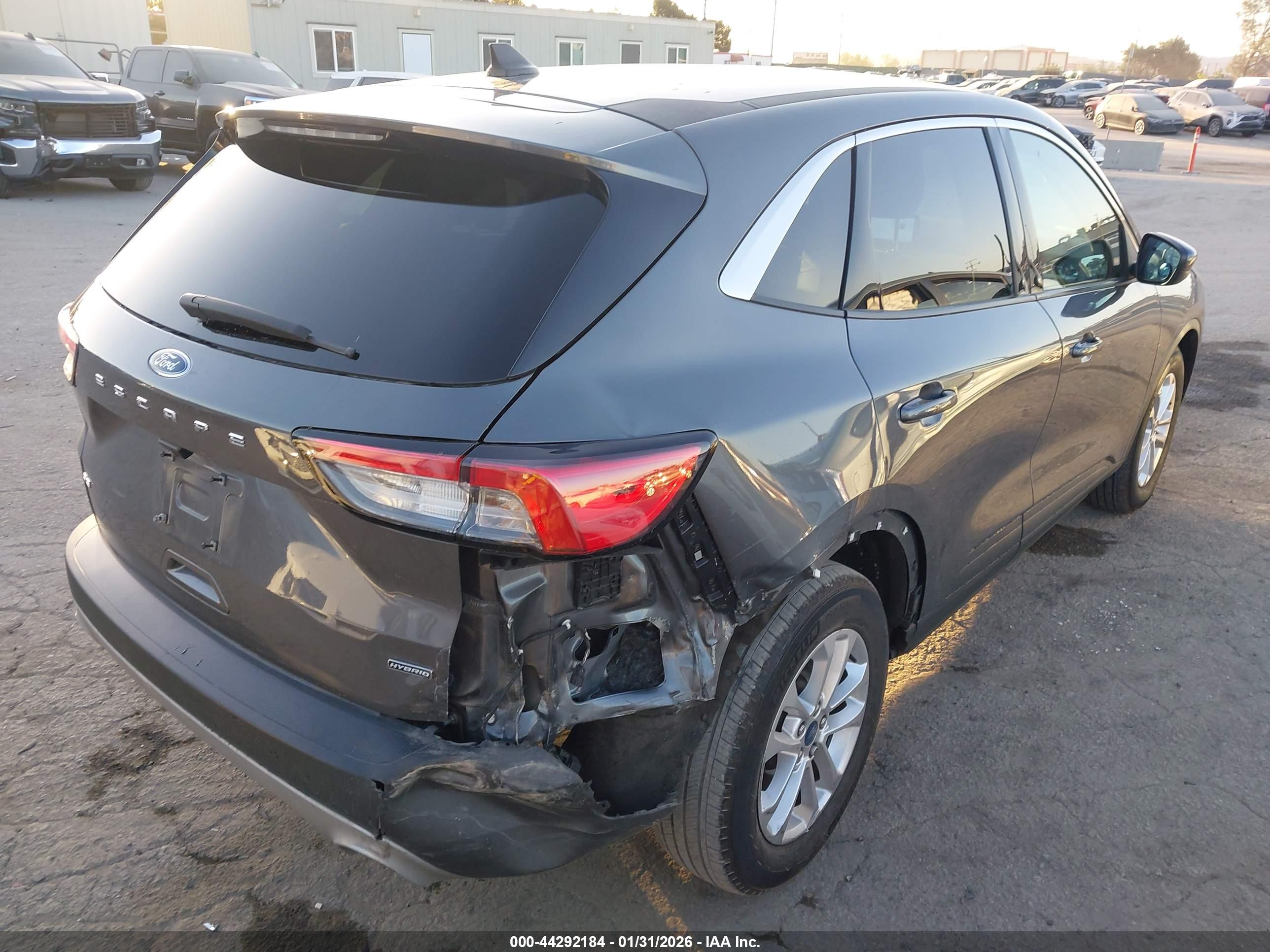 FORD ESCAPE image 4