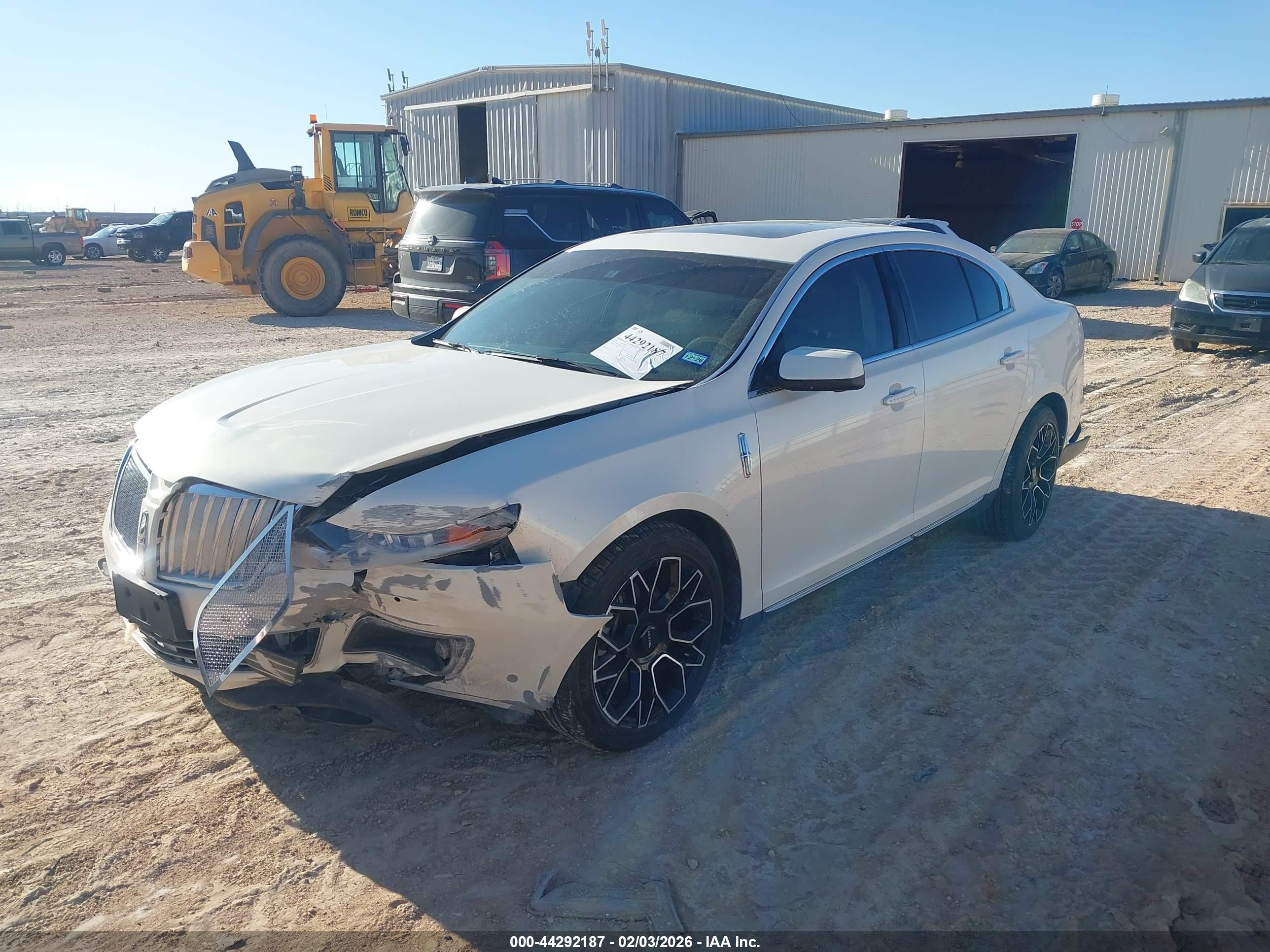 LINCOLN MKS image 2