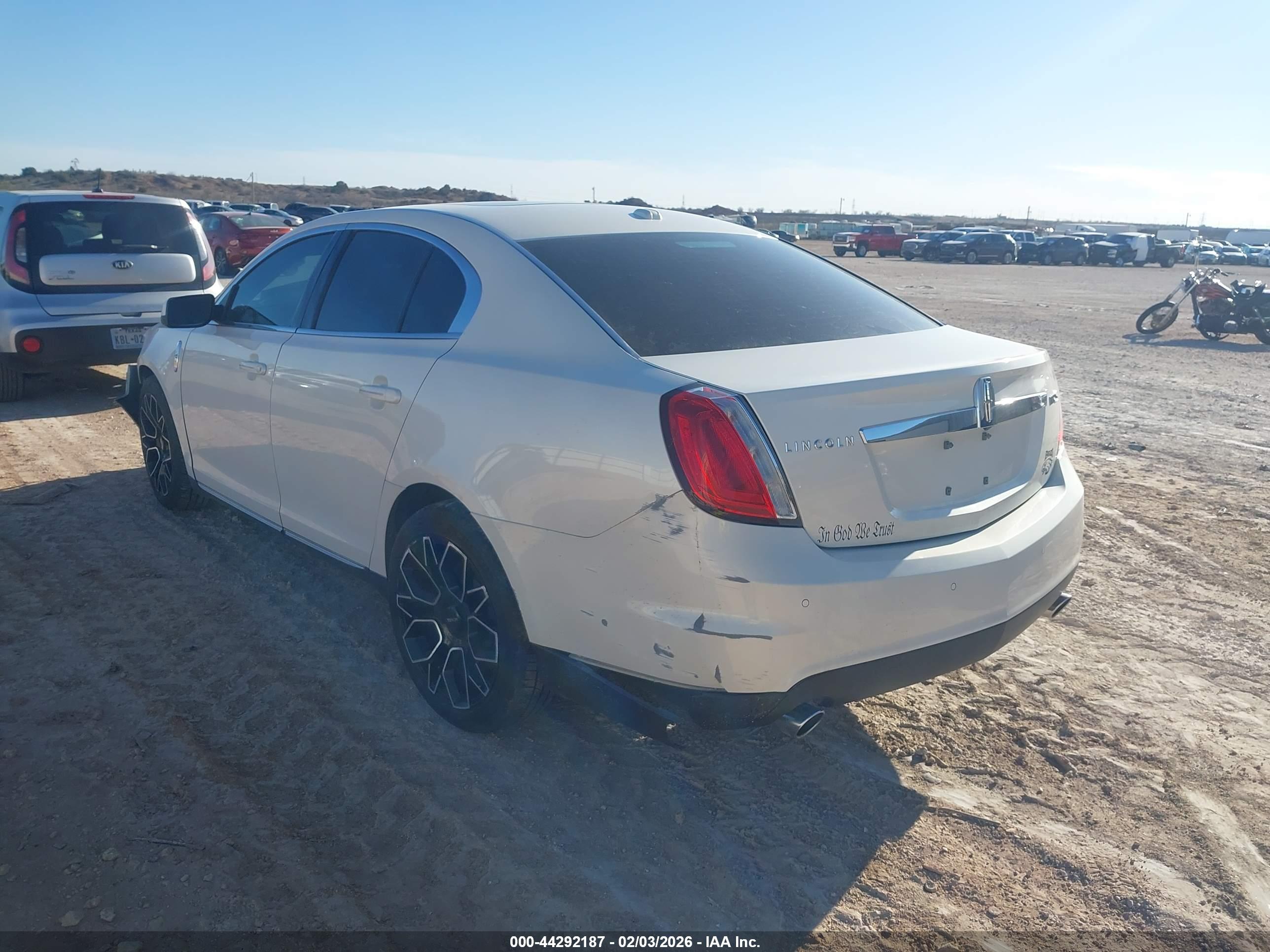 LINCOLN MKS image 3