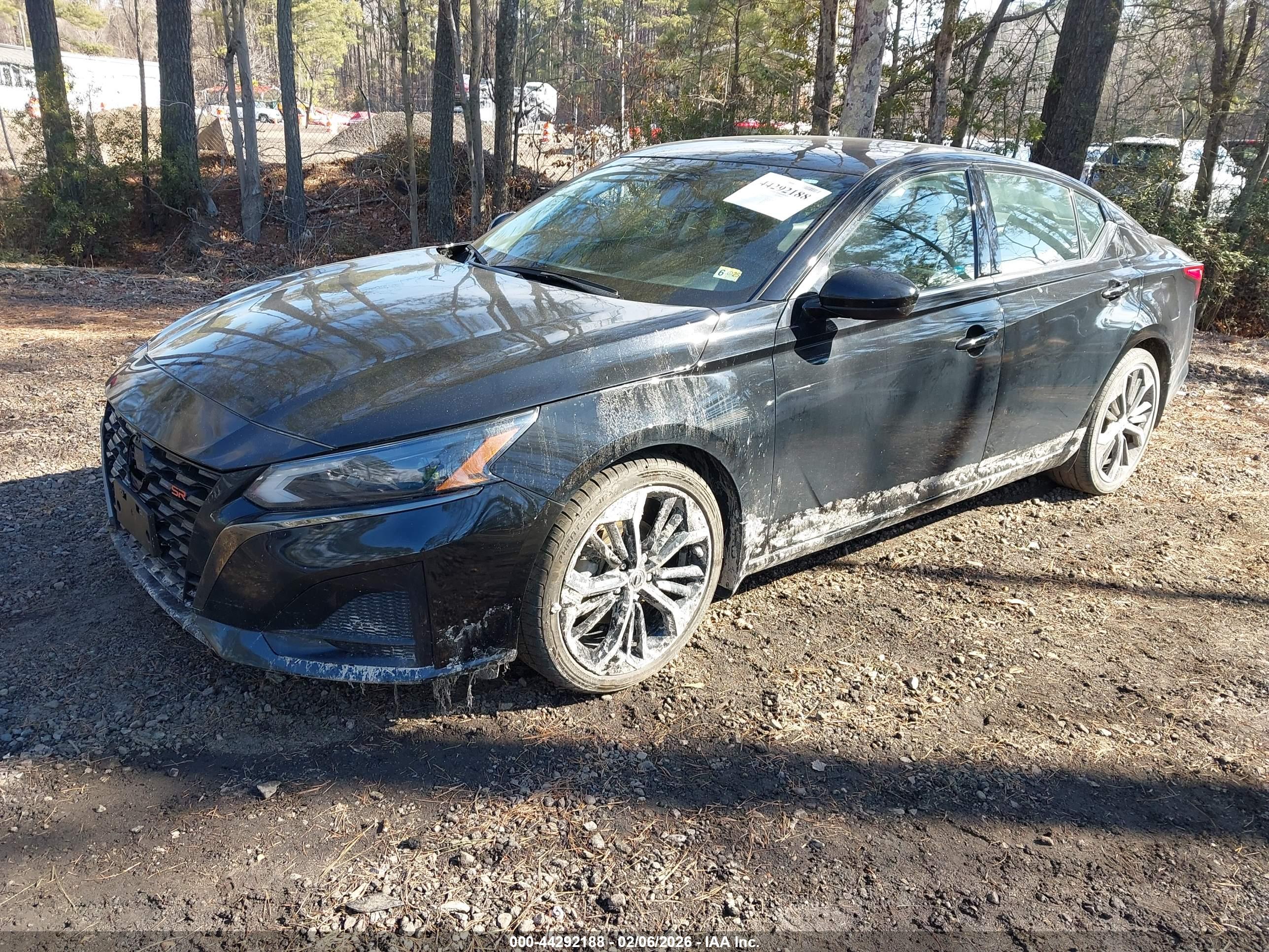 NISSAN ALTIMA image 2