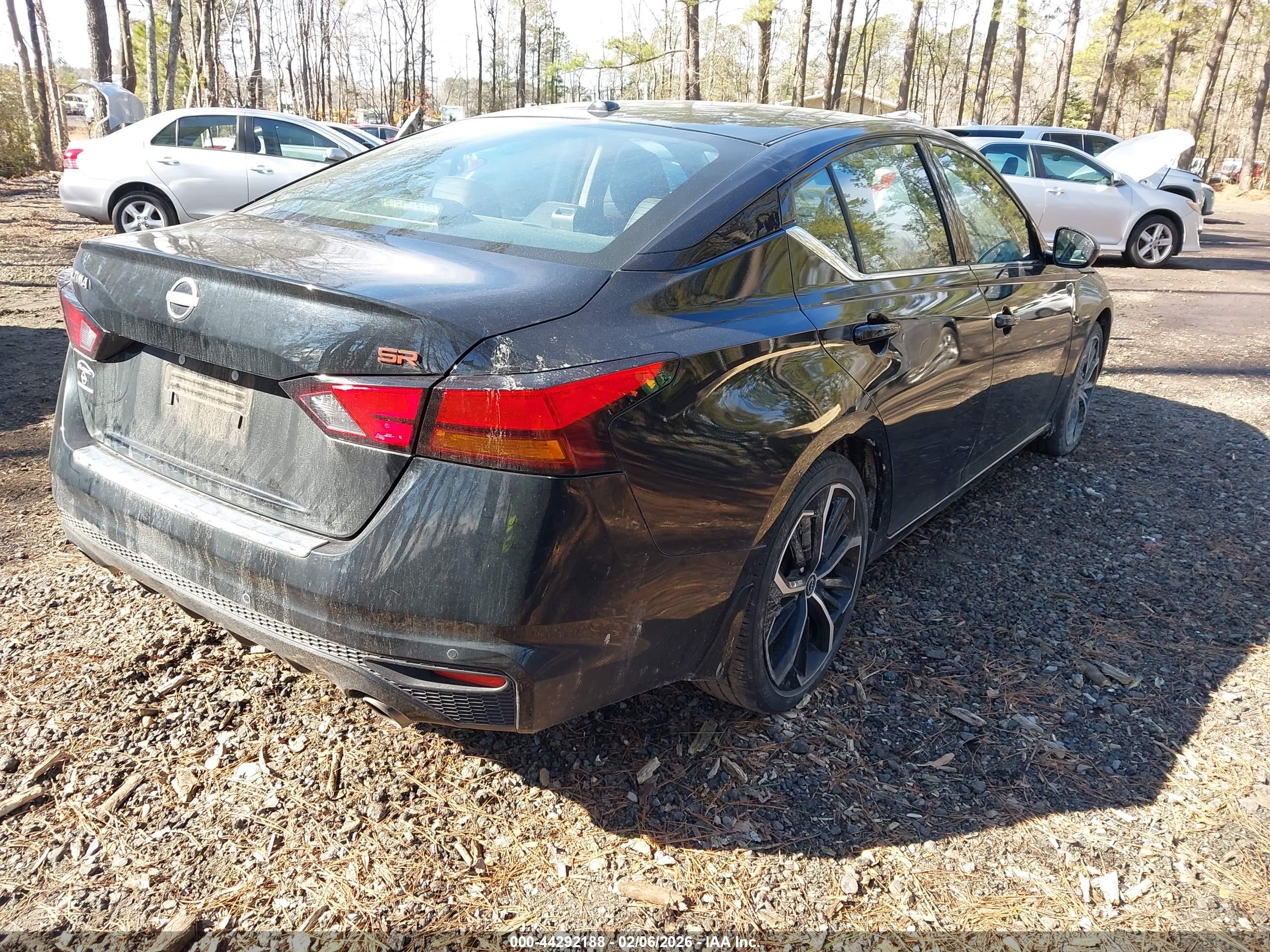 NISSAN ALTIMA image 4