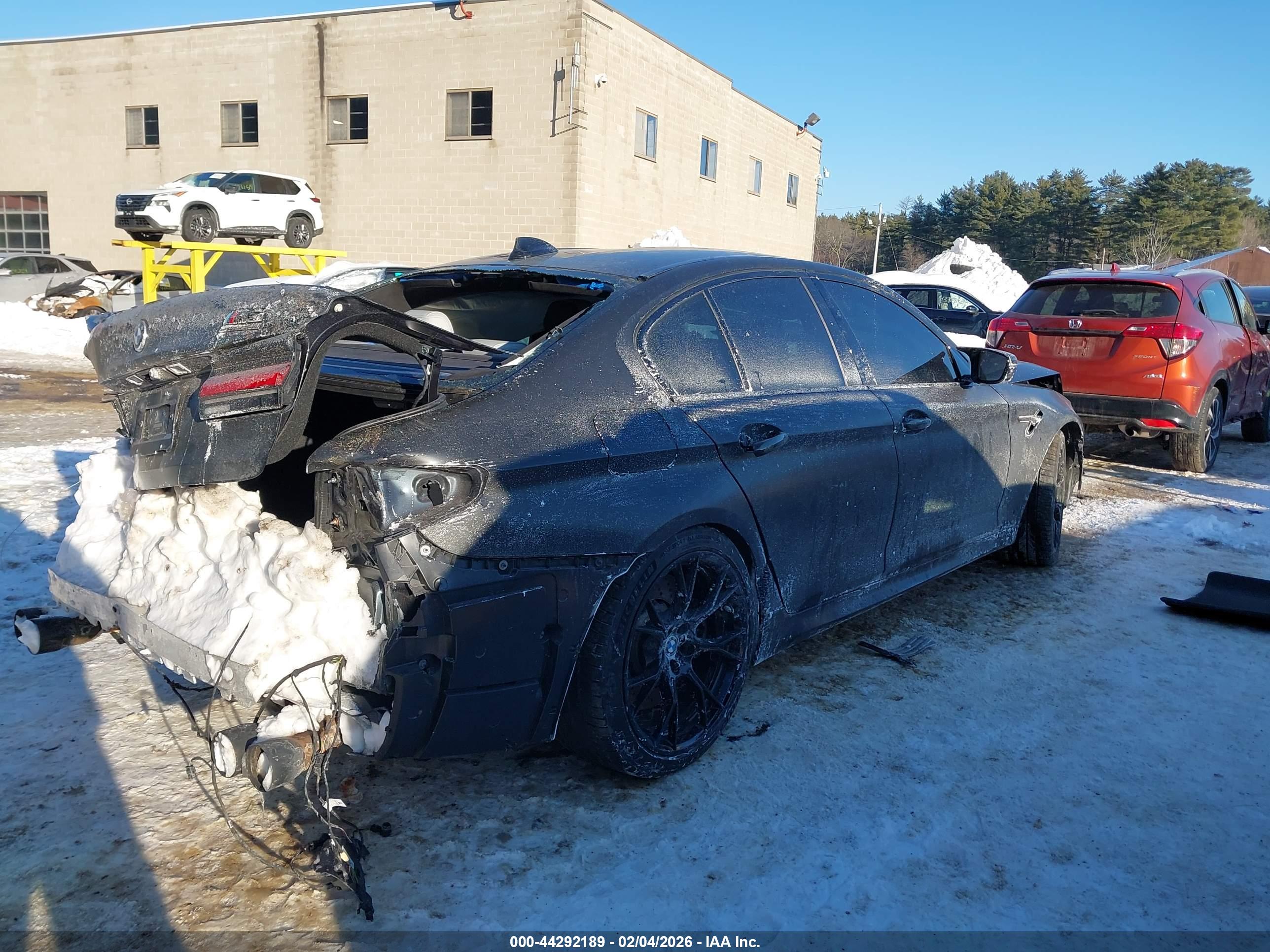 BMW M5 image 4