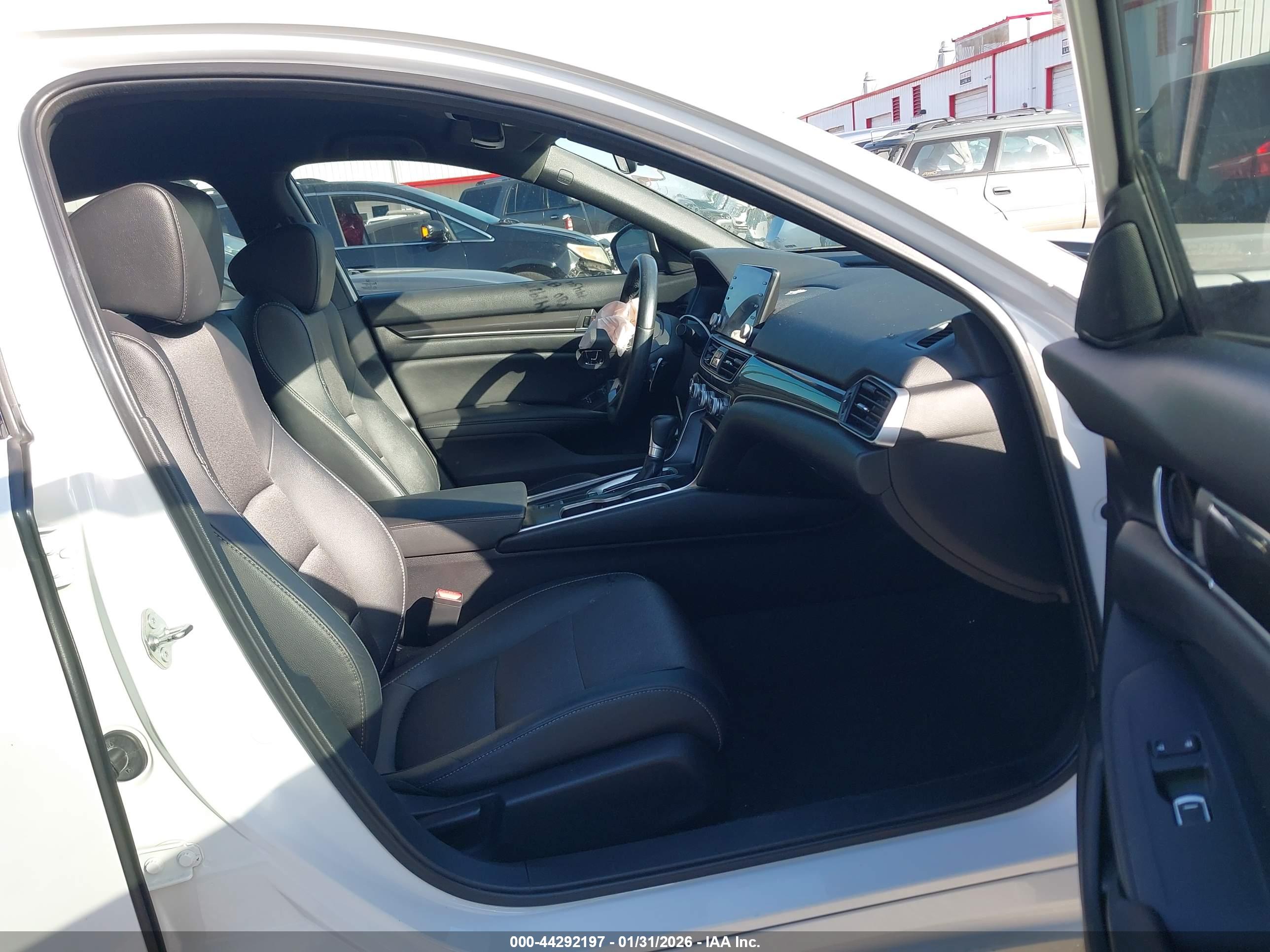 HONDA ACCORD image 5